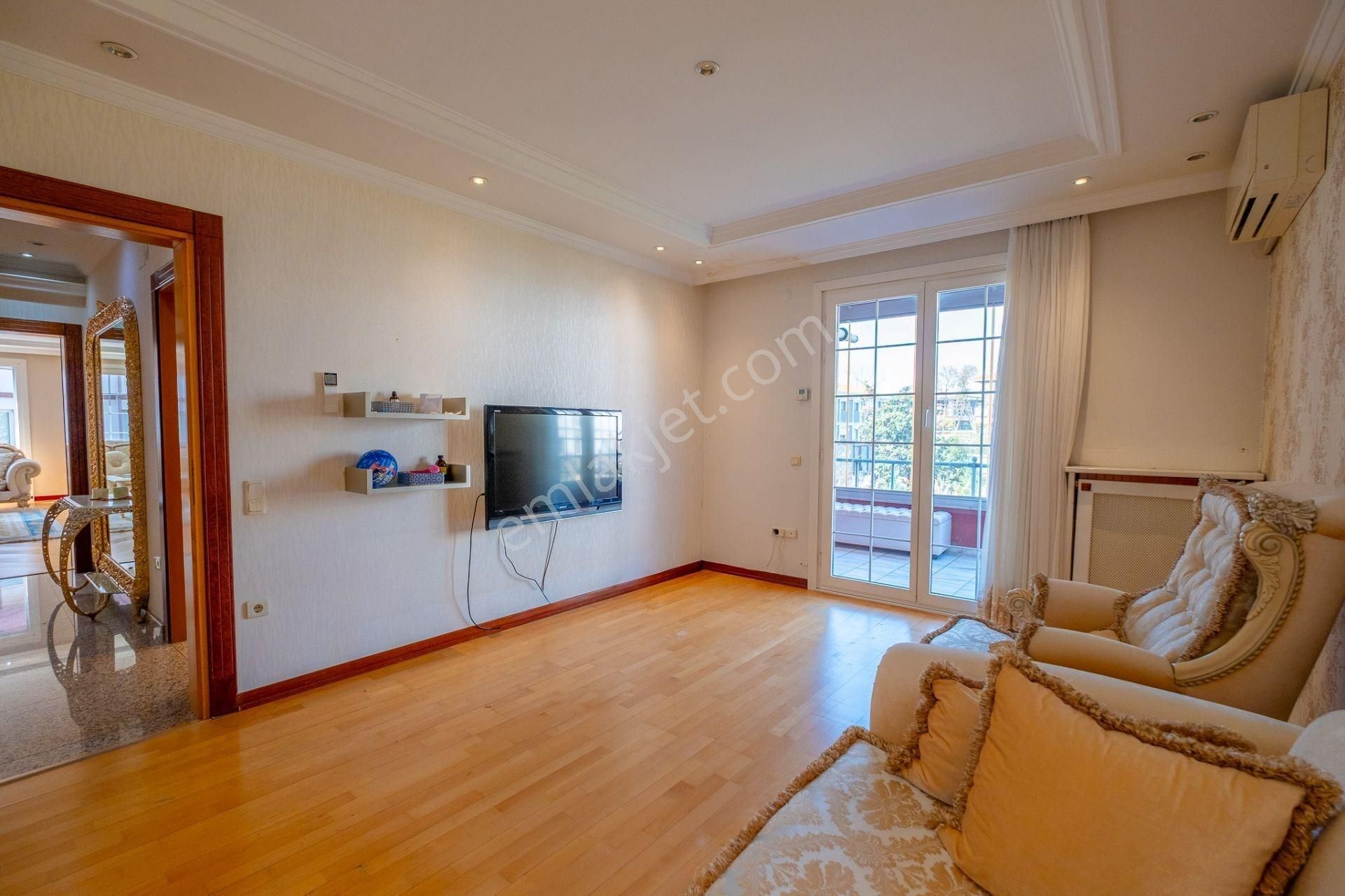 Adakale Bölgesinde Marmaray Yakın 230m² 4+1 Kiralık Daire - Görsel 9