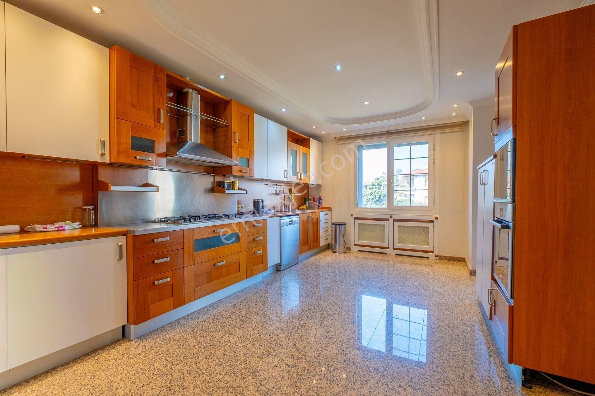 Adakale Bölgesinde Marmaray Yakın 230m² 4+1 Kiralık Daire - Görsel 6