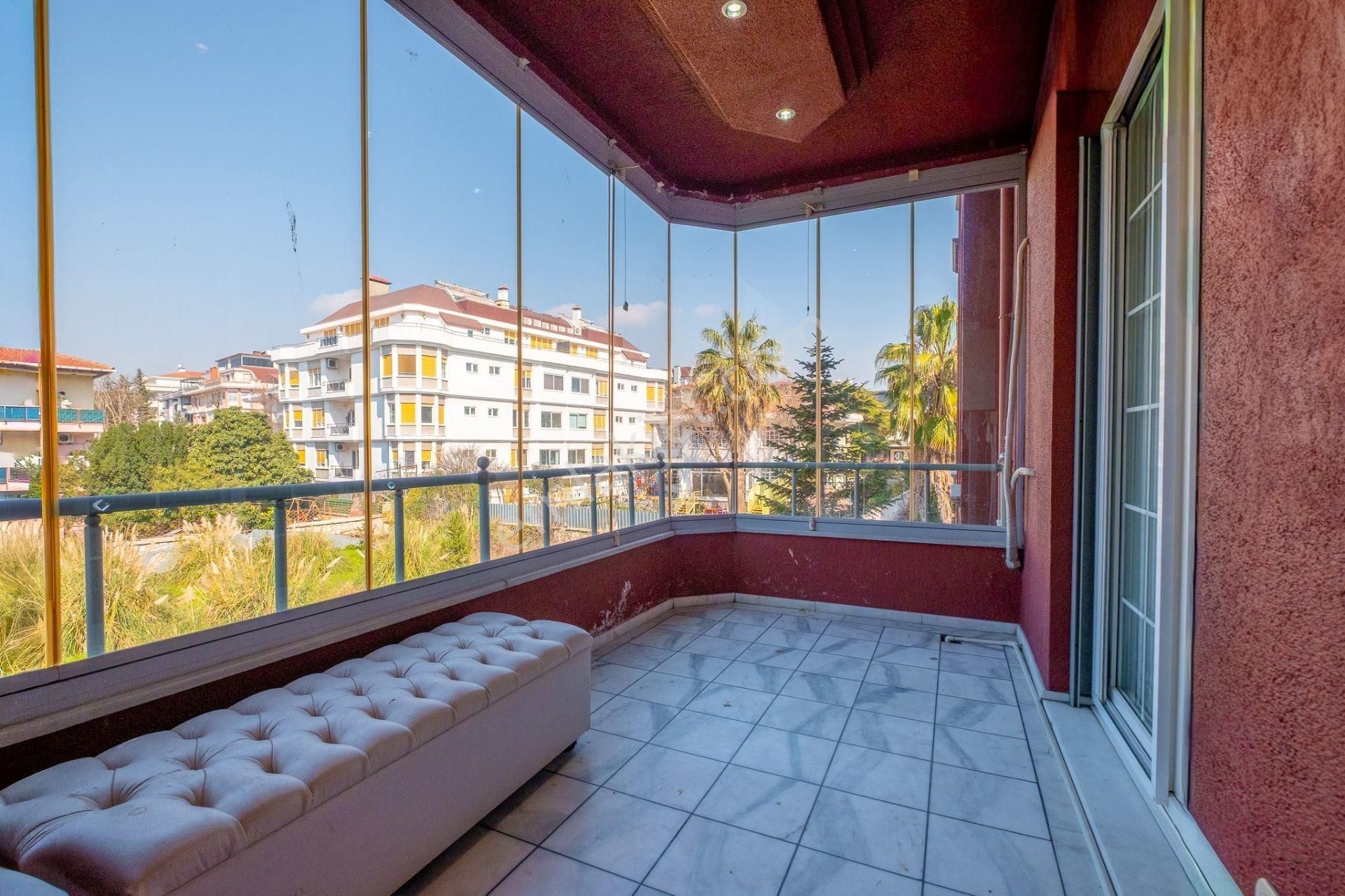 Adakale Bölgesinde Marmaray Yakın 230m² 4+1 Kiralık Daire - Görsel 8