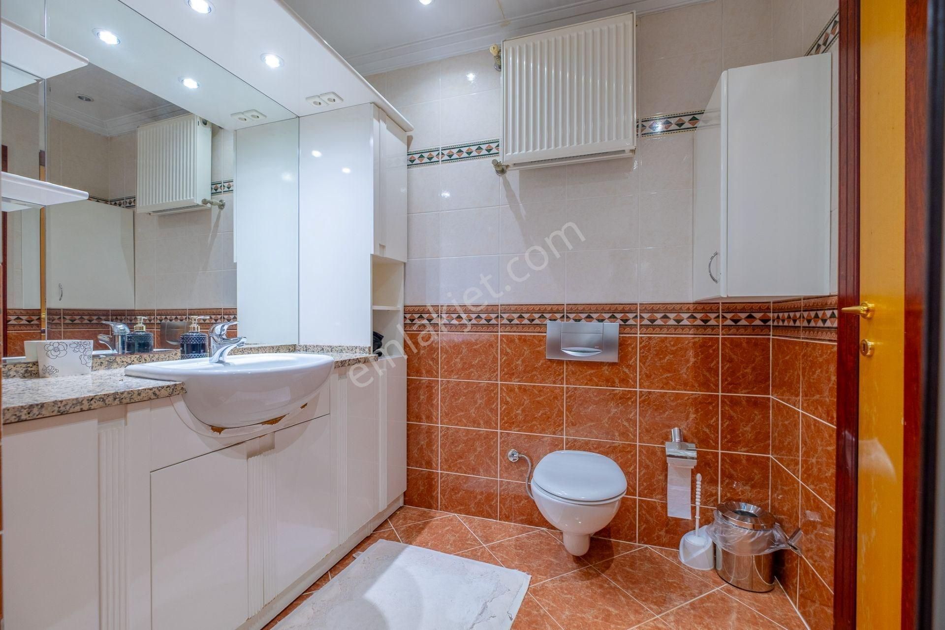 Adakale Bölgesinde Marmaray Yakın 230m² 4+1 Kiralık Daire - Görsel 20