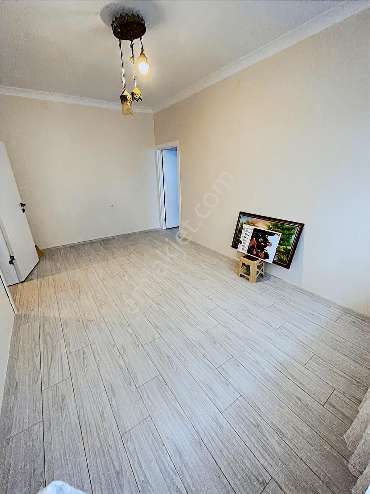 Şehit Hasan Karaca'da Ara Kat Satılık 2+1 Daire - Görsel 5