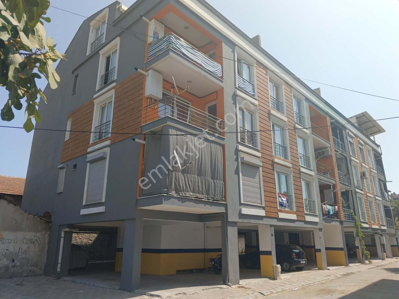 Aydın Merkez Fatih Mahallesi'nde Satılık Otoparklı Asansörlü 2+1 - Görsel 16