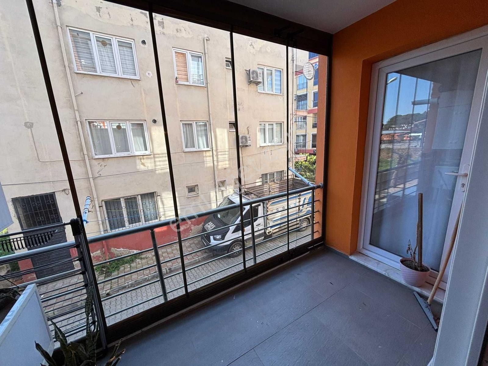 Aydın Merkez Fatih Mahallesi'nde Satılık Otoparklı Asansörlü 2+1 - Görsel 11