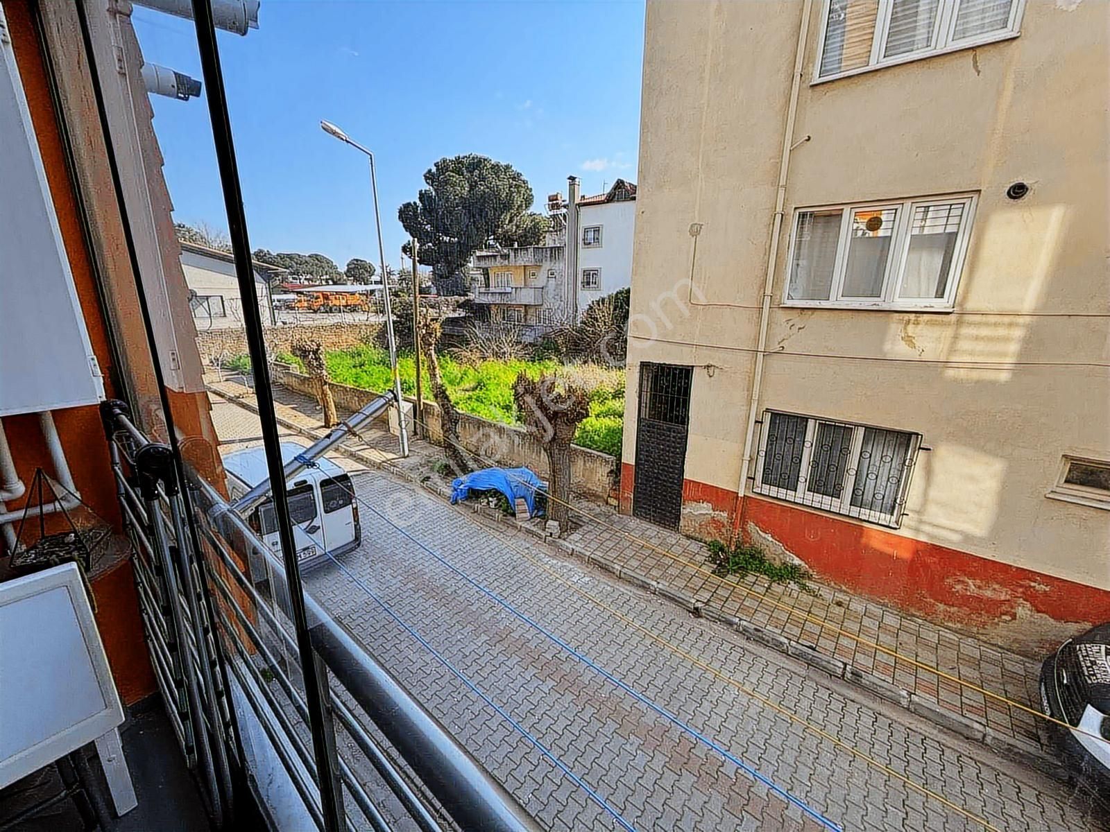 Aydın Merkez Fatih Mahallesi'nde Satılık Otoparklı Asansörlü 2+1 - Görsel 8