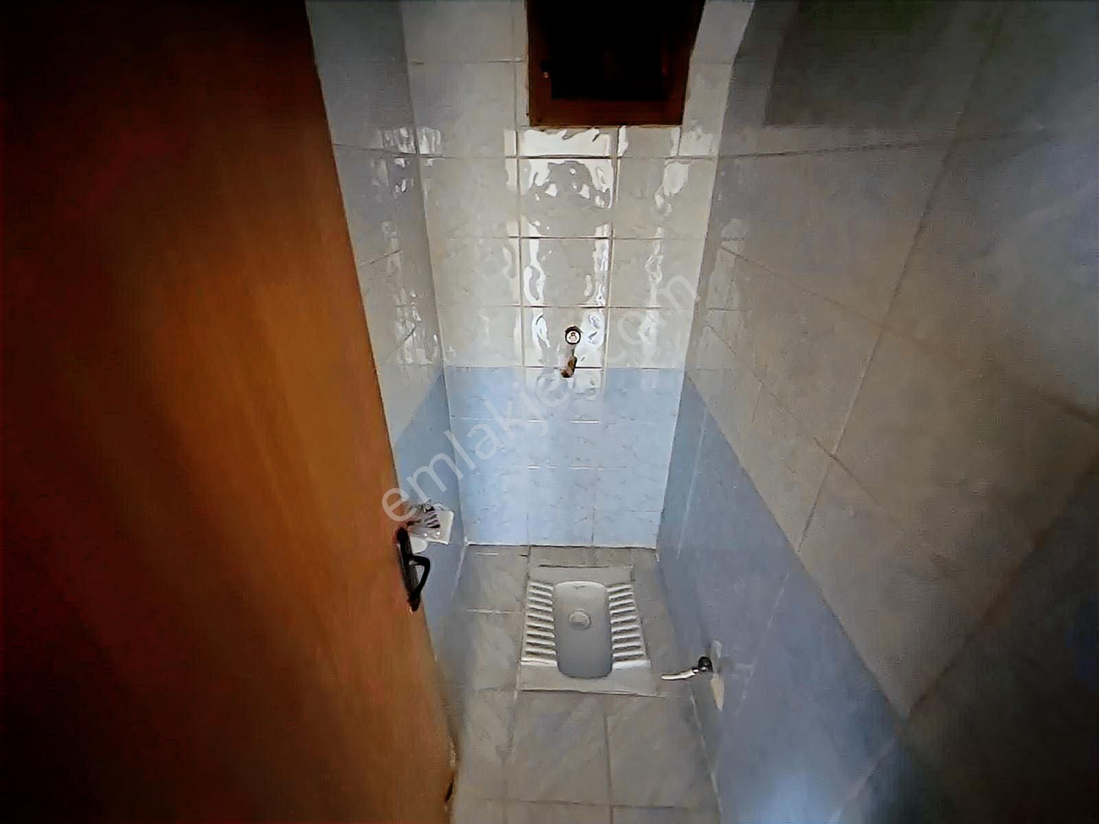 Bağcı Caddesinde Bağımsız Yapılı 2+1 Geniş Oturum Kat Konumunda - Görsel 25