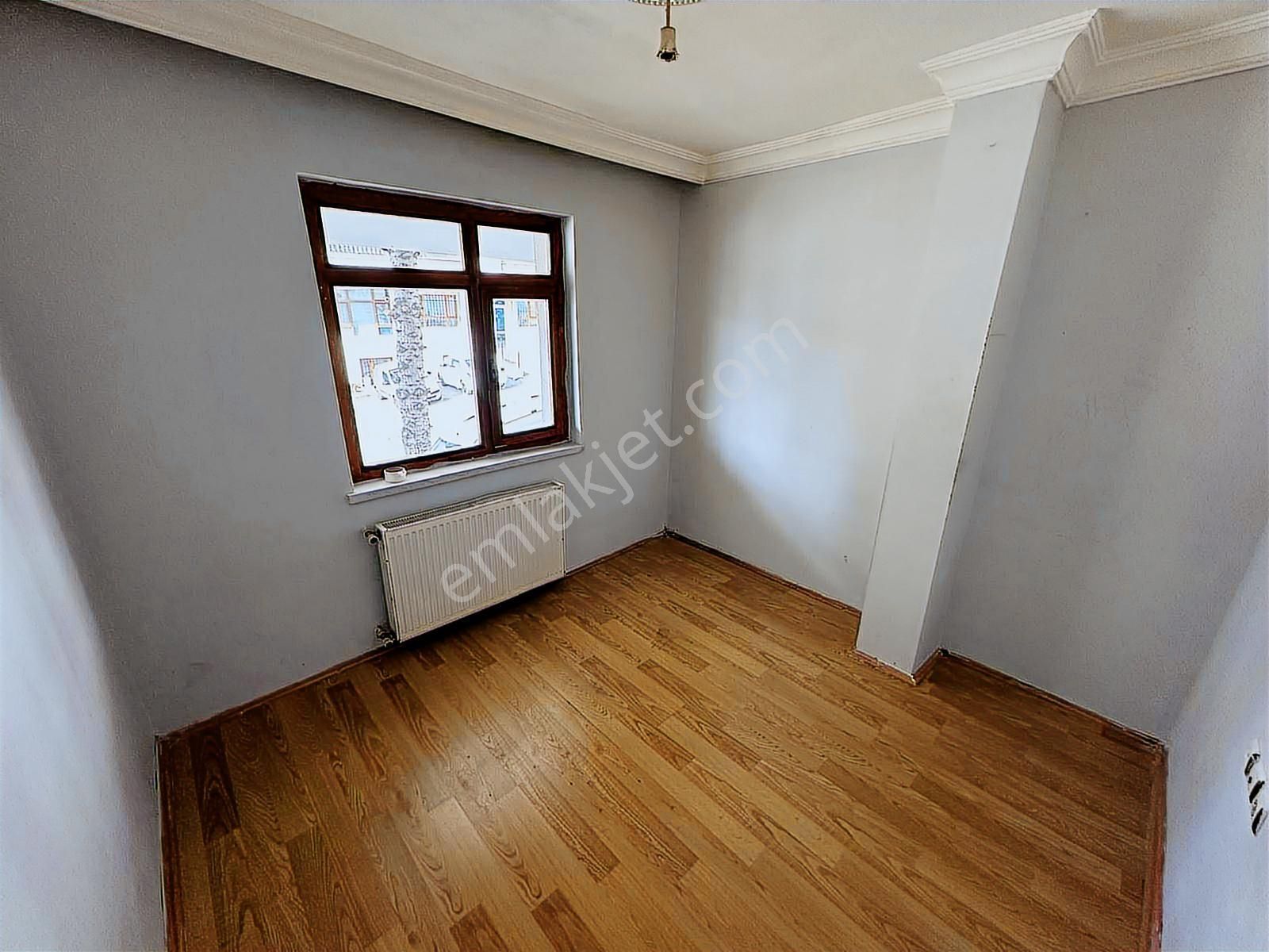 Bağcı Caddesinde Bağımsız Yapılı 2+1 Geniş Oturum Kat Konumunda - Görsel 24