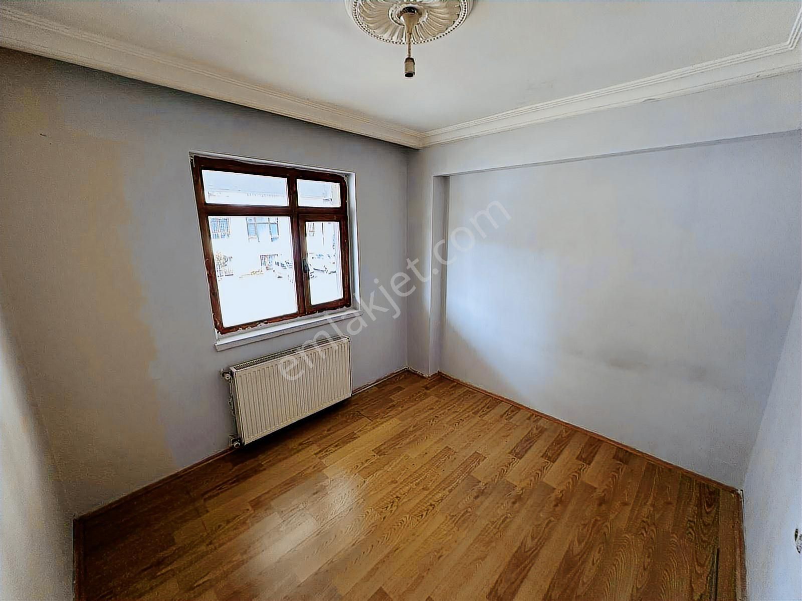 Bağcı Caddesinde Bağımsız Yapılı 2+1 Geniş Oturum Kat Konumunda - Görsel 5