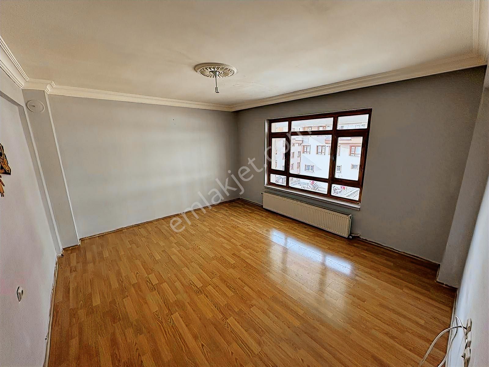 Bağcı Caddesinde Bağımsız Yapılı 2+1 Geniş Oturum Kat Konumunda - Görsel 22