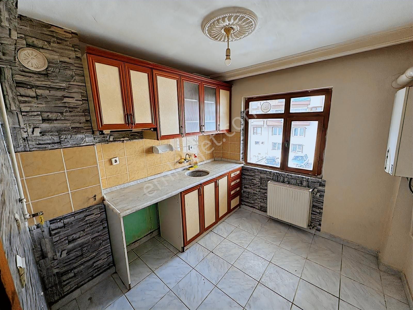 Bağcı Caddesinde Bağımsız Yapılı 2+1 Geniş Oturum Kat Konumunda - Görsel 6