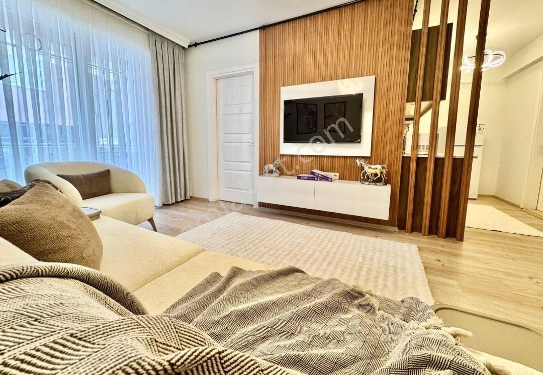 Çıtır Fırın Yanı Geniş 1+1 Balkonlu Suıt Daire - Görsel 5