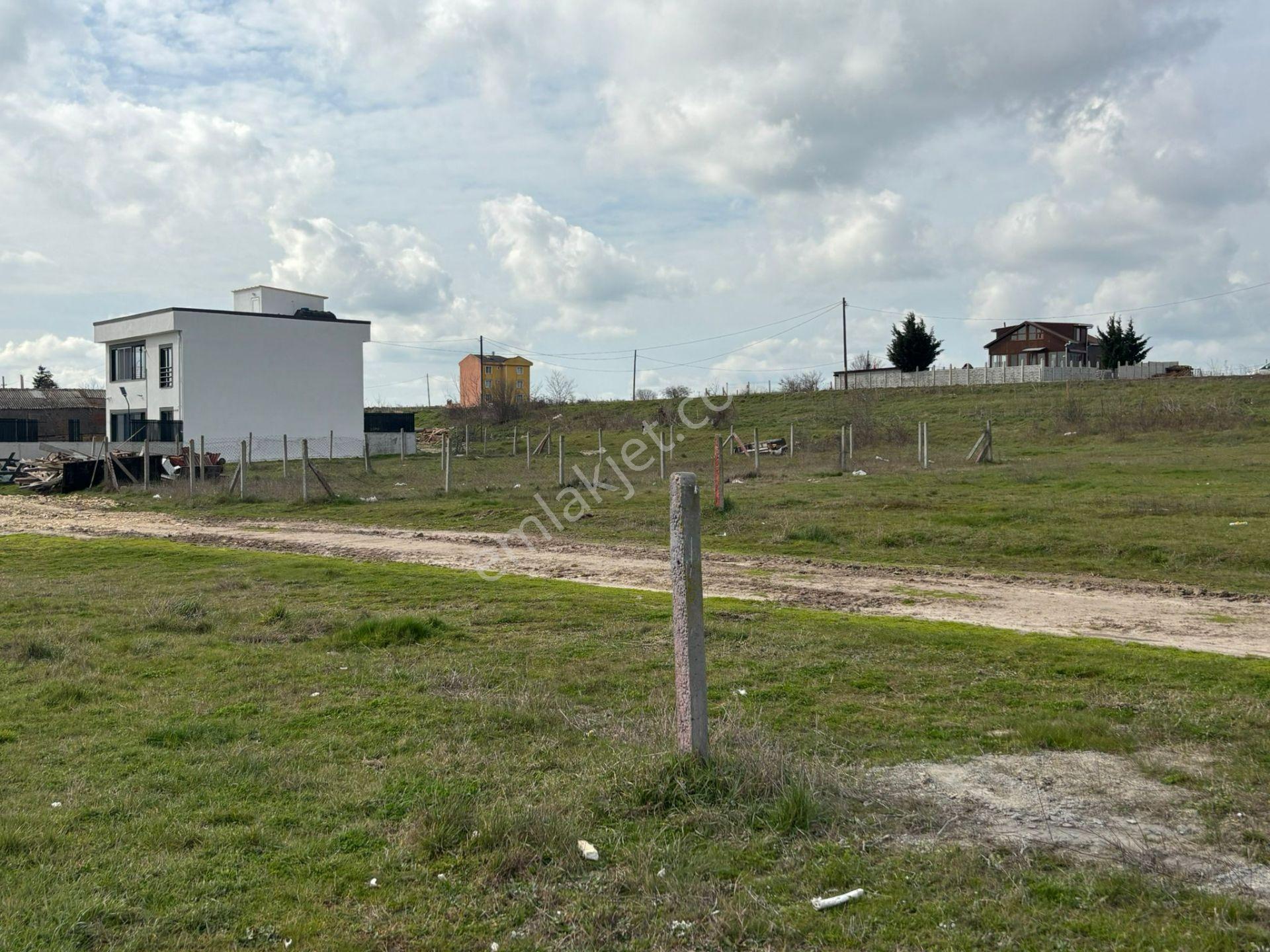 Güven'den Saray'da 300m² İmarlı Tek Tapu Yola Cephe Arsa !!!!!!! - Görsel 16