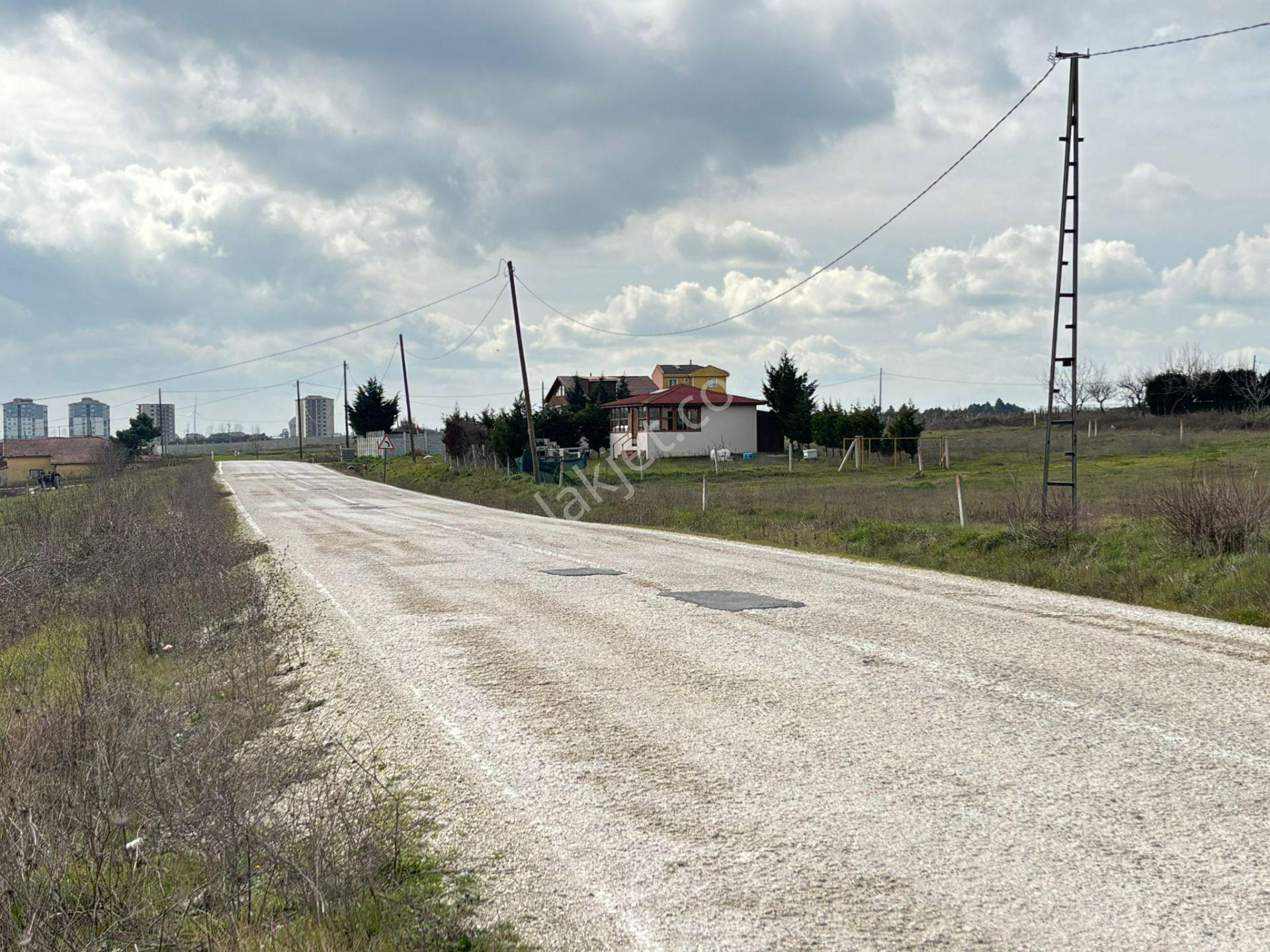 Güven'den Saray'da 300m² İmarlı Tek Tapu Yola Cephe Arsa !!!!!!! - Görsel 31