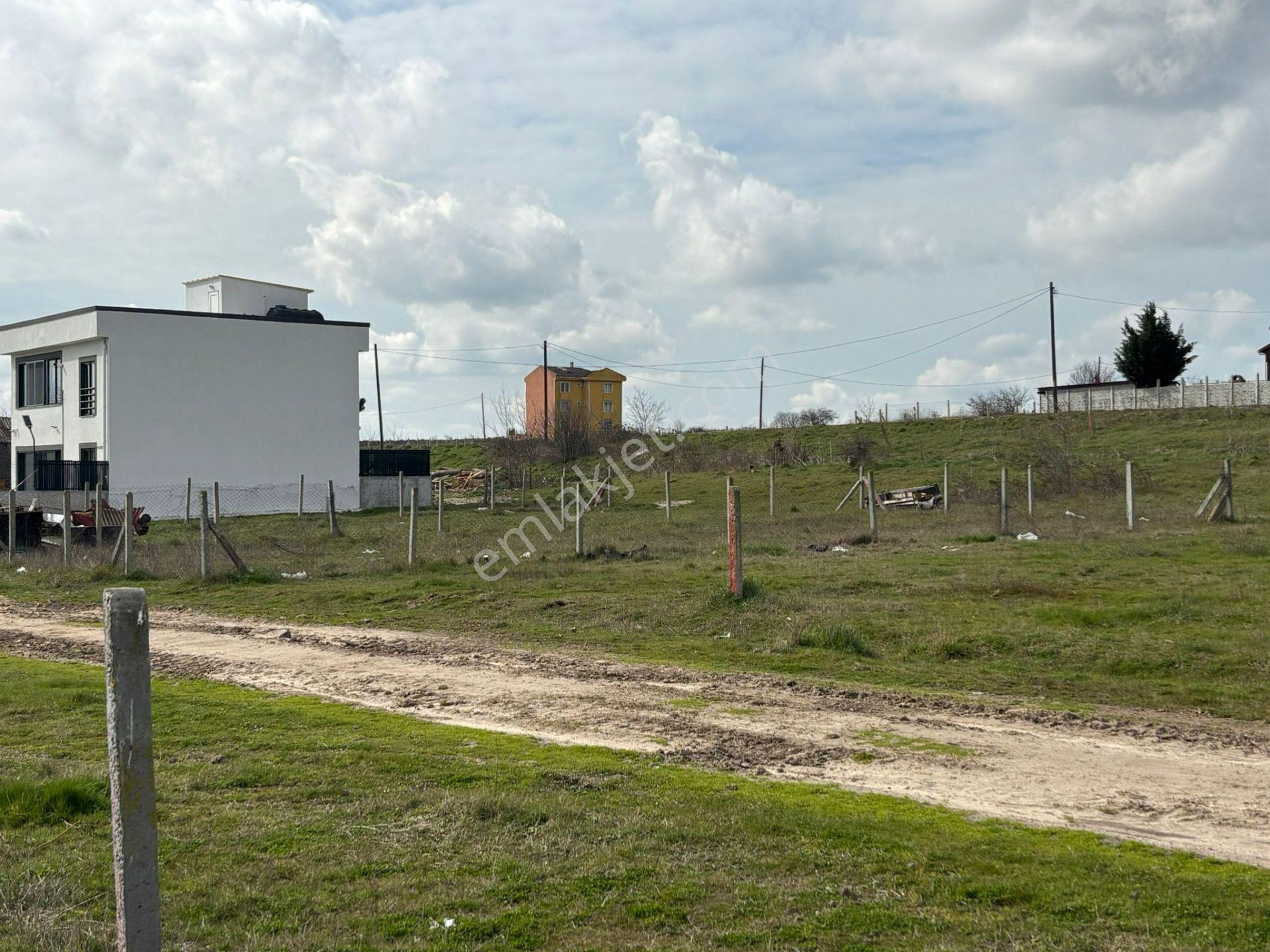Güven'den Saray'da 300m² İmarlı Tek Tapu Yola Cephe Arsa !!!!!!! - Görsel 7