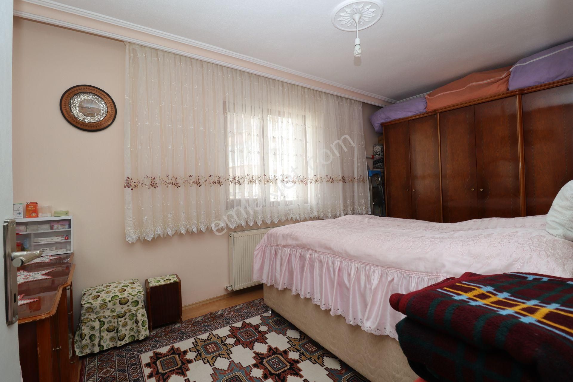 Eryaman Yht/a Lıfe Hstn Yakını Ön Cephe 1.ara Katta 3+1 Daire - Görsel 23