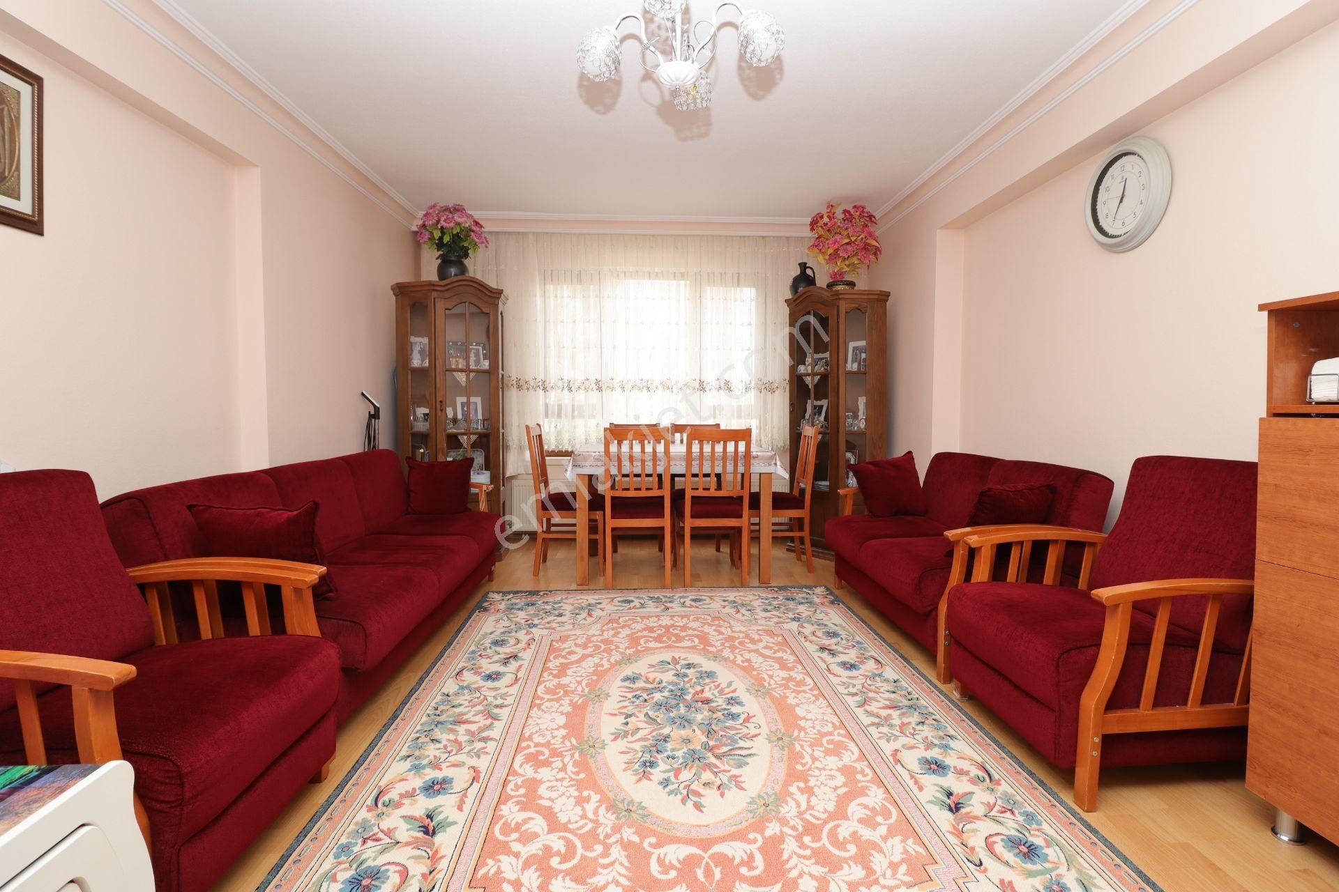 Eryaman Yht/a Lıfe Hstn Yakını Ön Cephe 1.ara Katta 3+1 Daire - Görsel 8