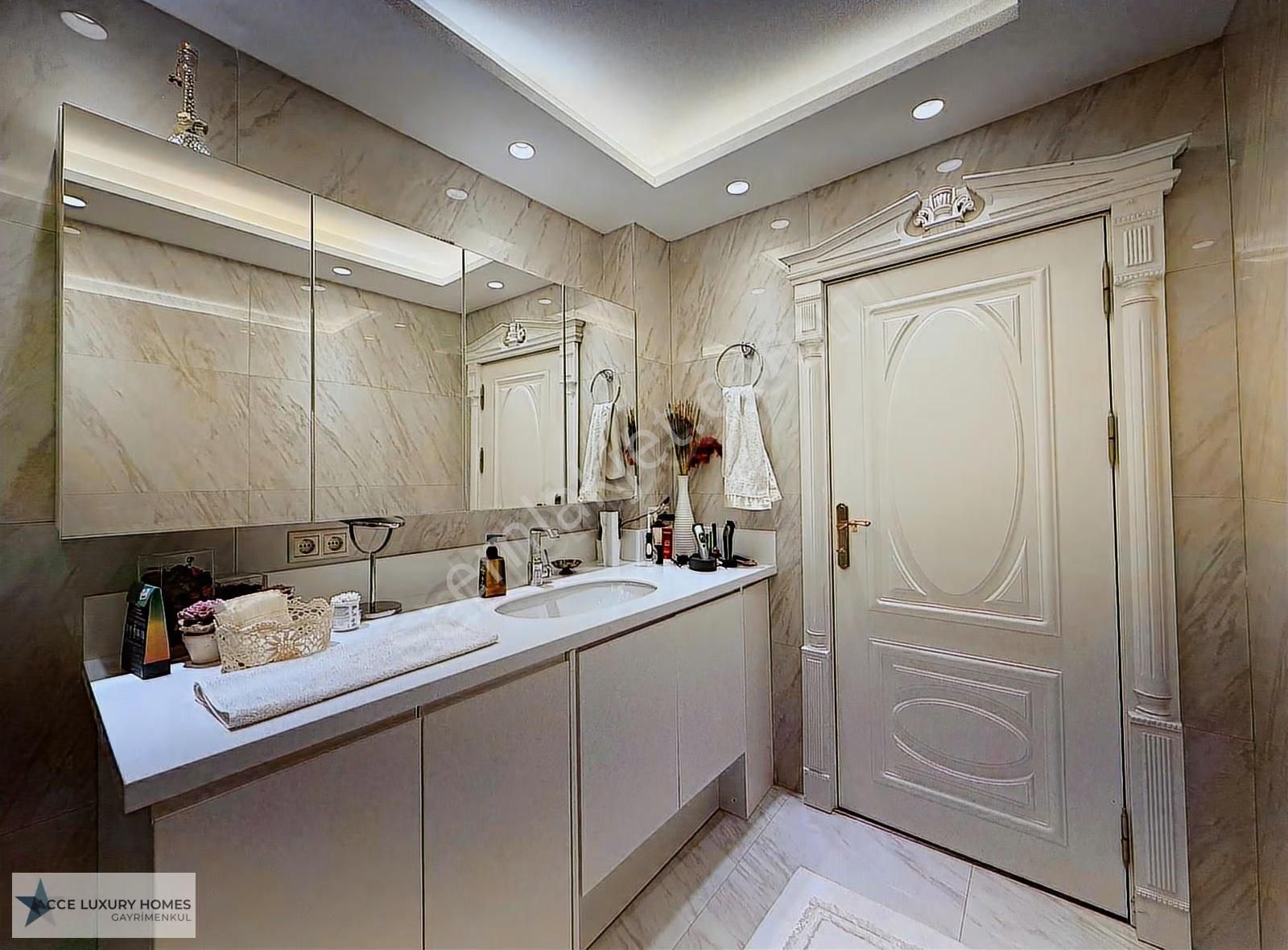 Acarkent'te Düz Girişli Ve Büyük Bahçeli Modern Satılık Villa - Görsel 28