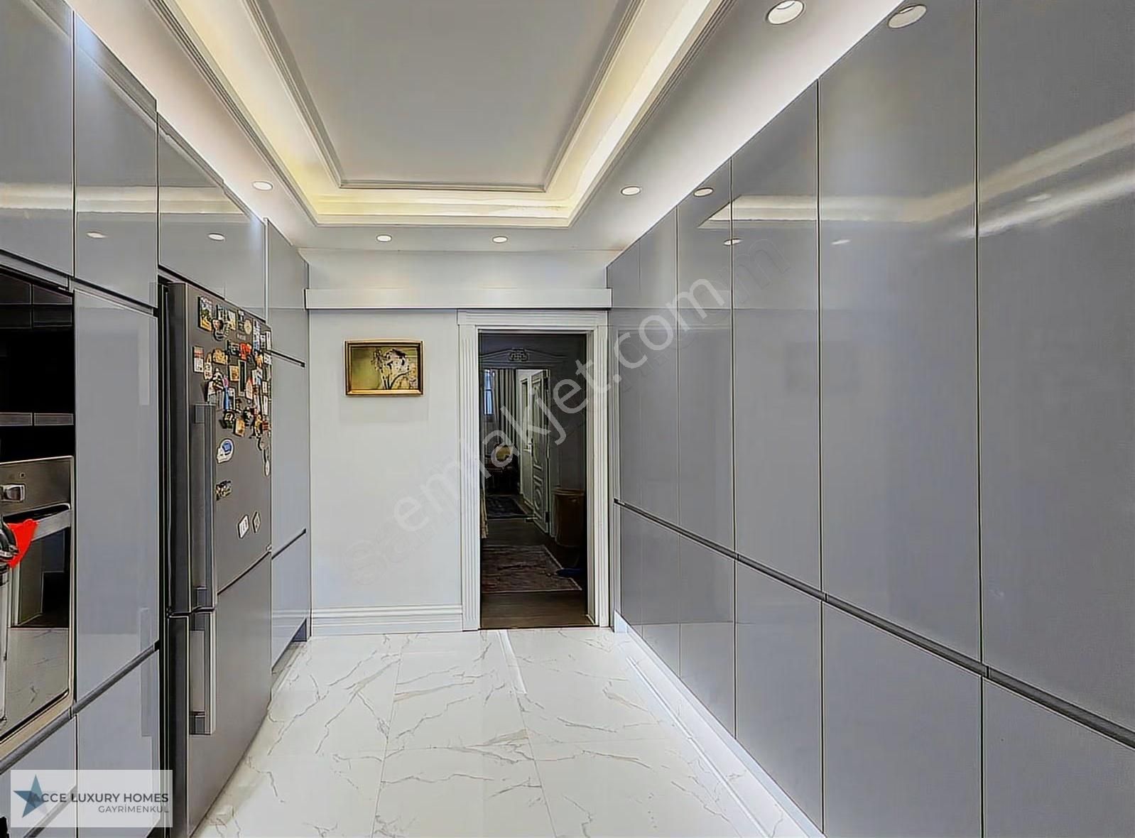 Acarkent'te Düz Girişli Ve Büyük Bahçeli Modern Satılık Villa - Görsel 21