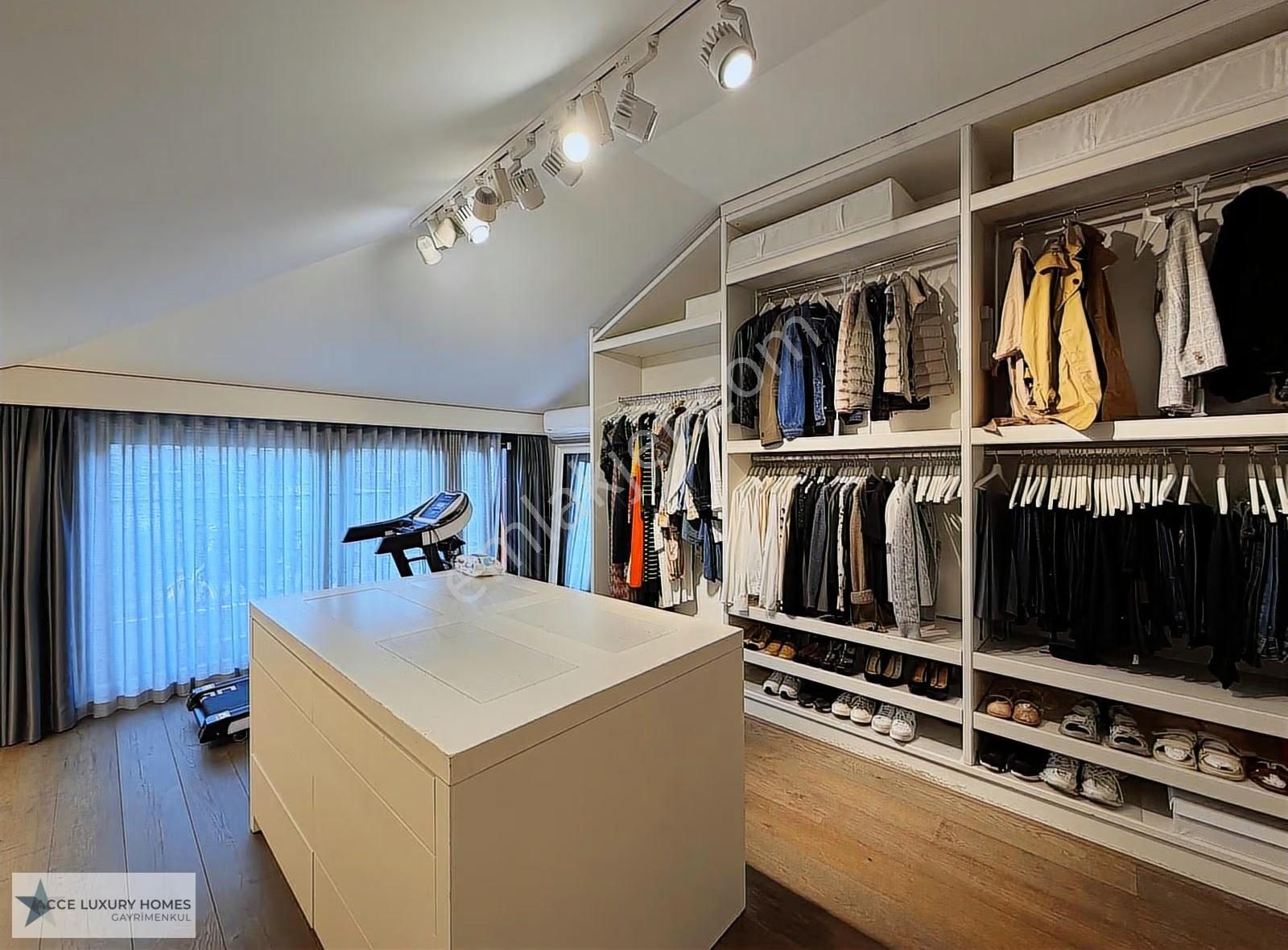 Acarkent'te Düz Girişli Ve Büyük Bahçeli Modern Satılık Villa - Görsel 20