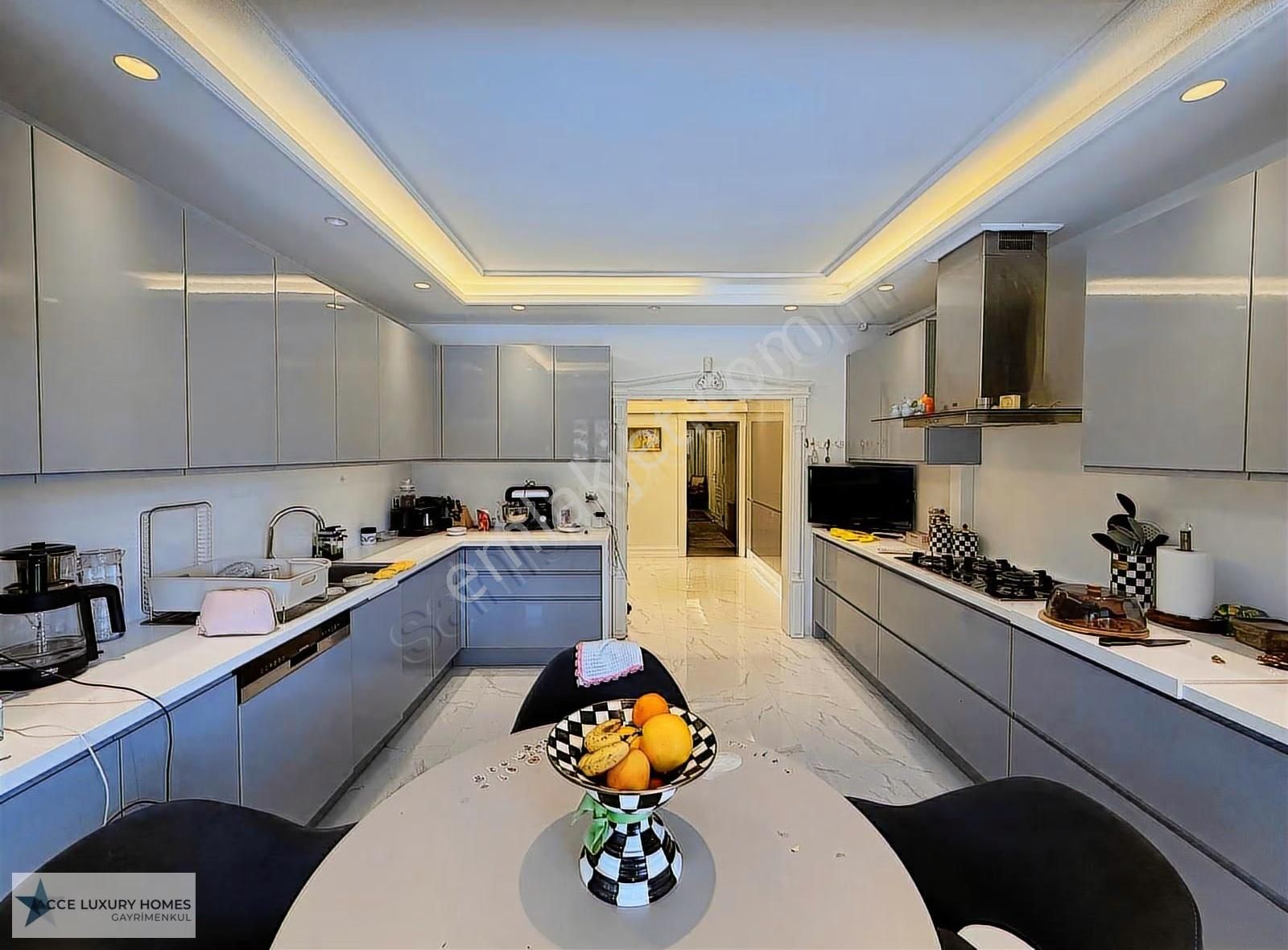 Acarkent'te Düz Girişli Ve Büyük Bahçeli Modern Satılık Villa - Görsel 26