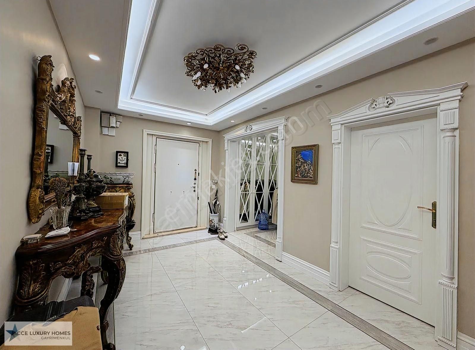 Acarkent'te Düz Girişli Ve Büyük Bahçeli Modern Satılık Villa - Görsel 2