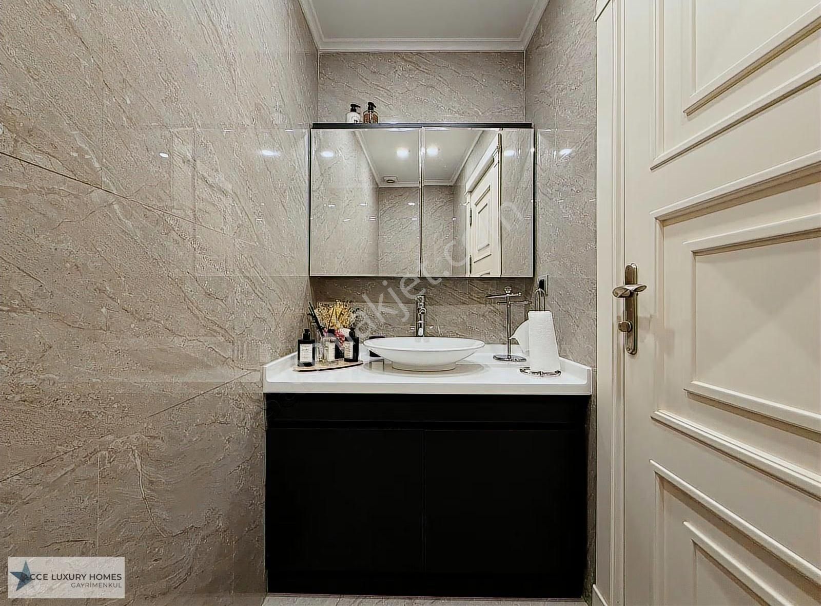 Acarkent'te Düz Girişli Ve Büyük Bahçeli Modern Satılık Villa - Görsel 17