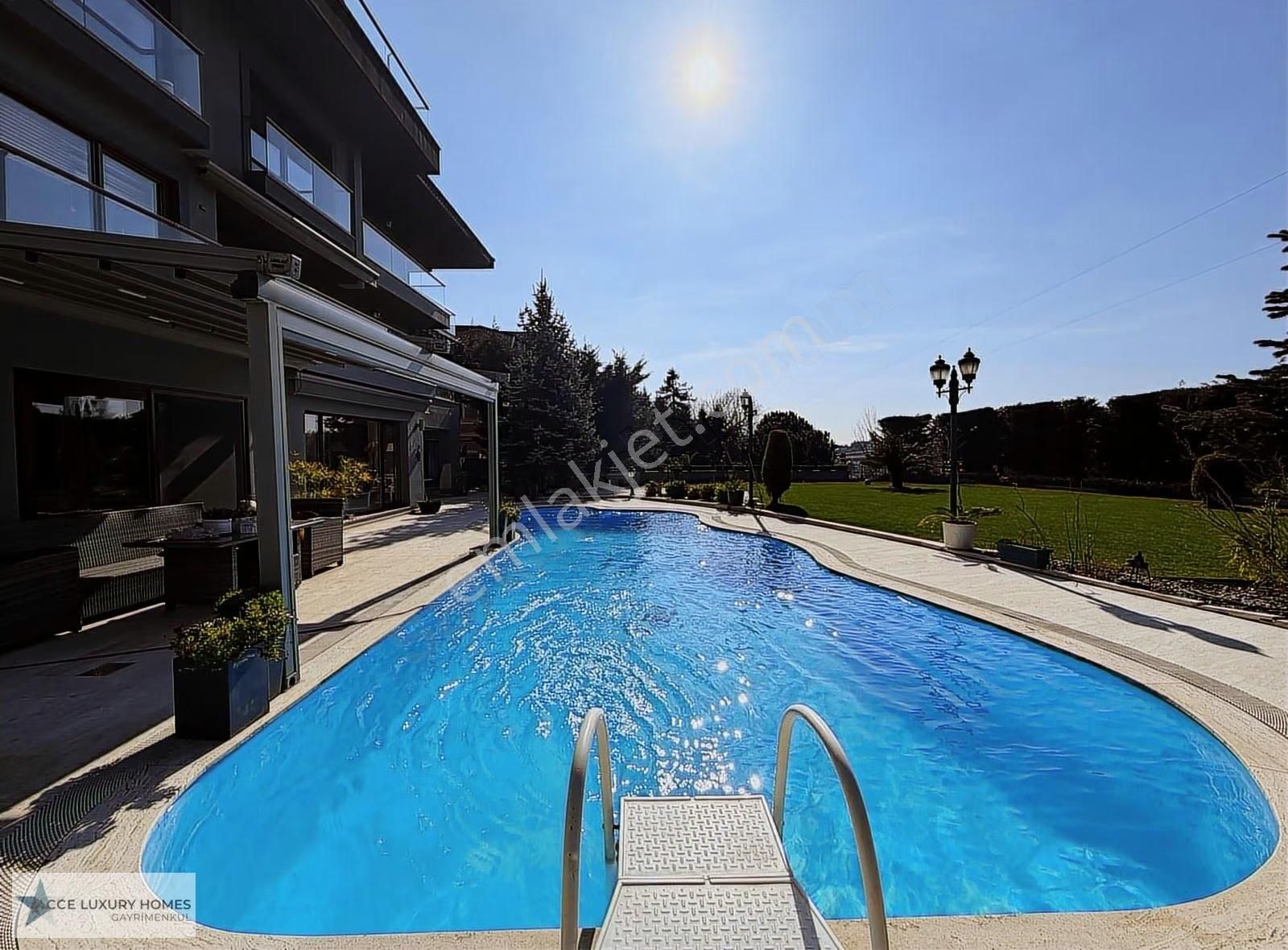 Acarkent'te Düz Girişli Ve Büyük Bahçeli Modern Satılık Villa - Görsel 6