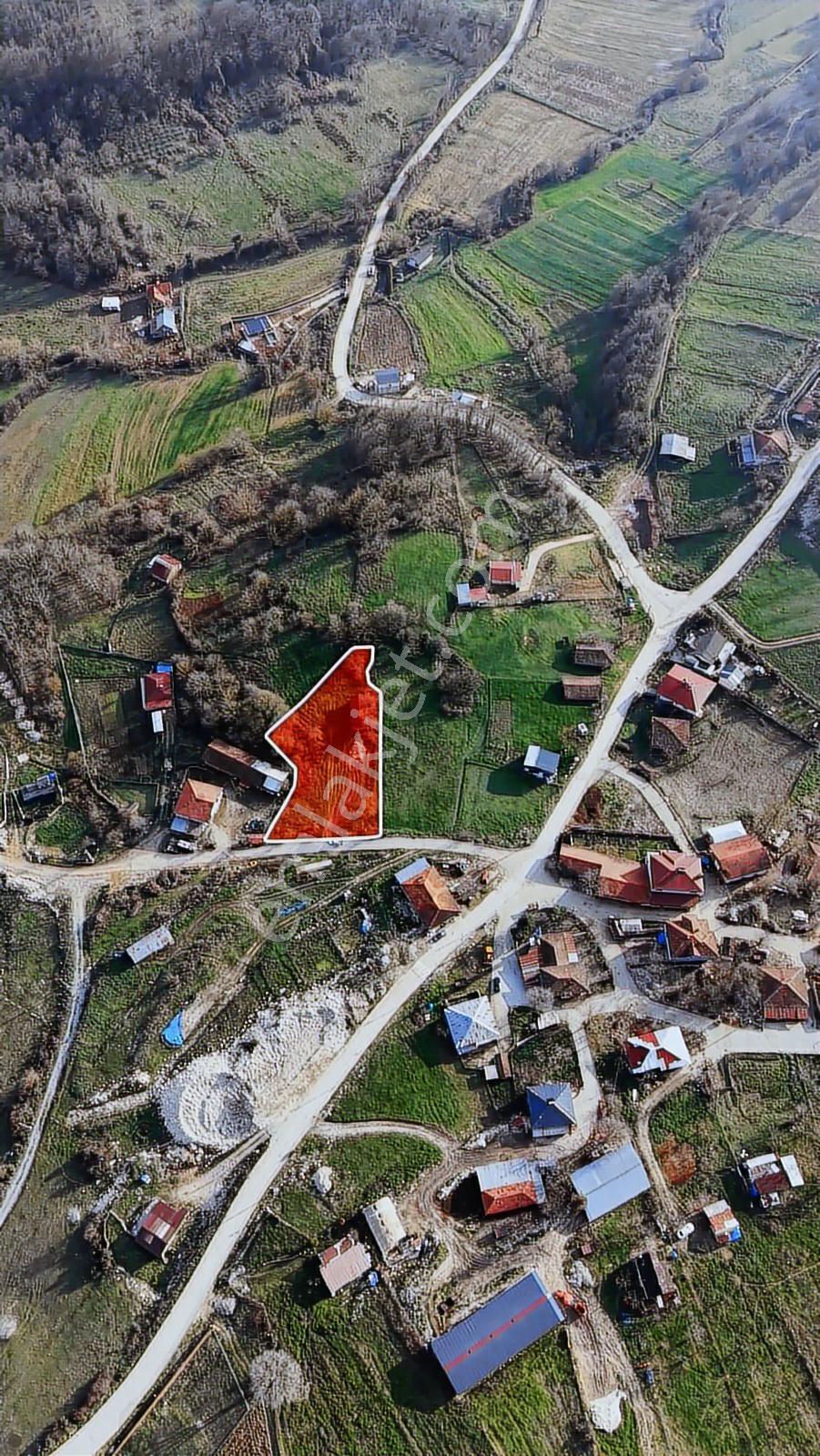 Tarcanlar İzmit Sarışeyh Köyünde %40 İmarlı 1983m² Satılık Arsa