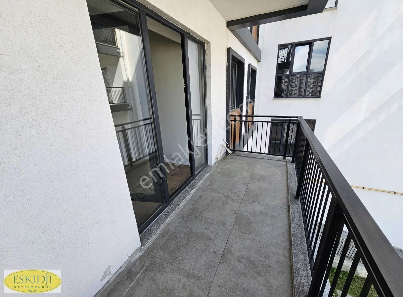 Çanakkale Hamidiye Mahallesinde Kiralık 2+1 Daire - Görsel 10