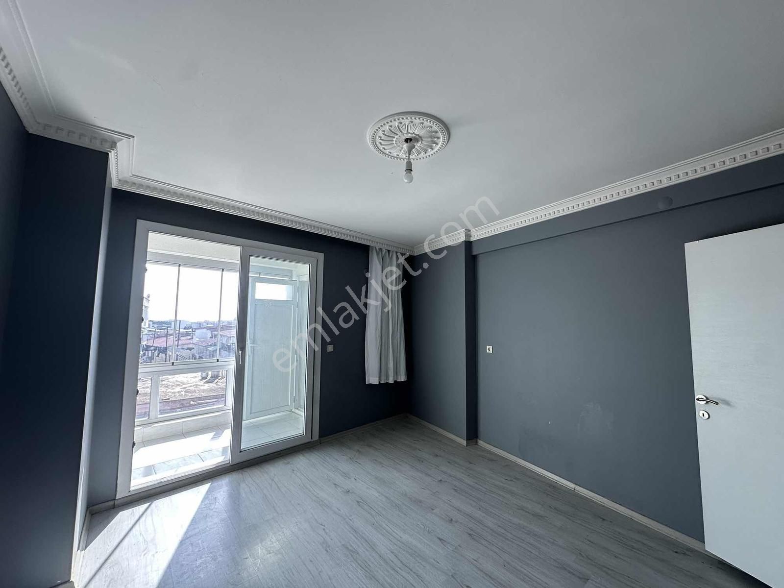 Öz-er Gayrimenkul'den Barışmanço Caddesinde 3+1 Kiralık Daire - Görsel 26