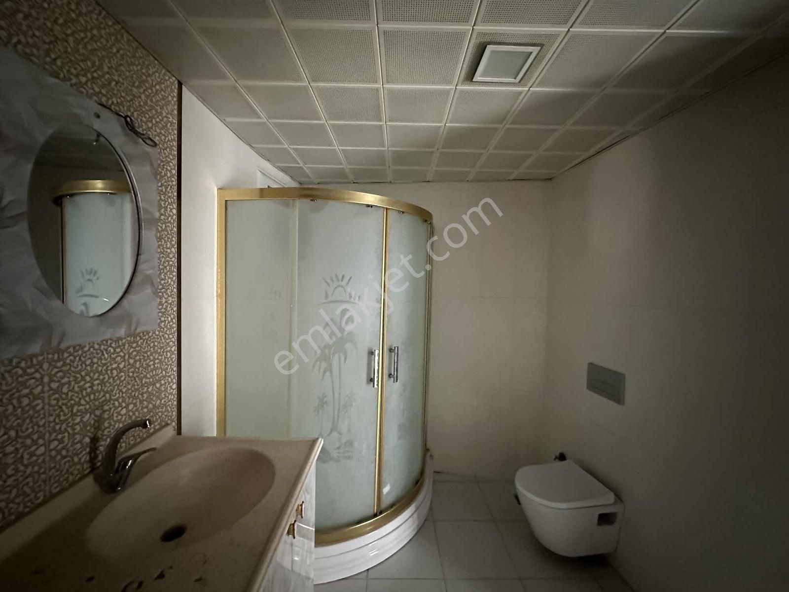 Öz-er Gayrimenkul'den Barışmanço Caddesinde 3+1 Kiralık Daire - Görsel 2