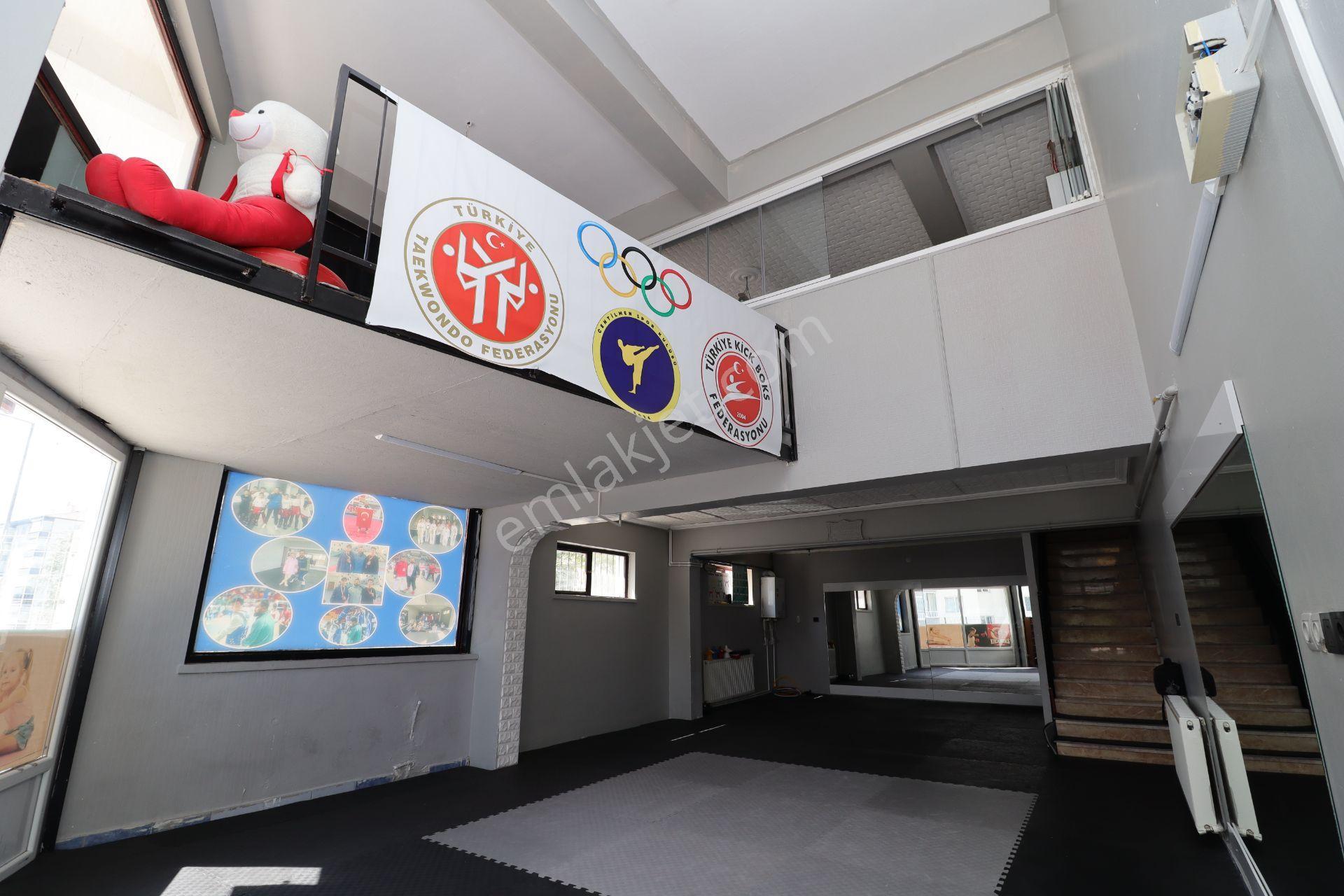 Akif'ten Topçu'da 7.ayda Boşalacak Elvankent Çarşısı Yakını Cadde Üzeri Kiralık - Görsel 4