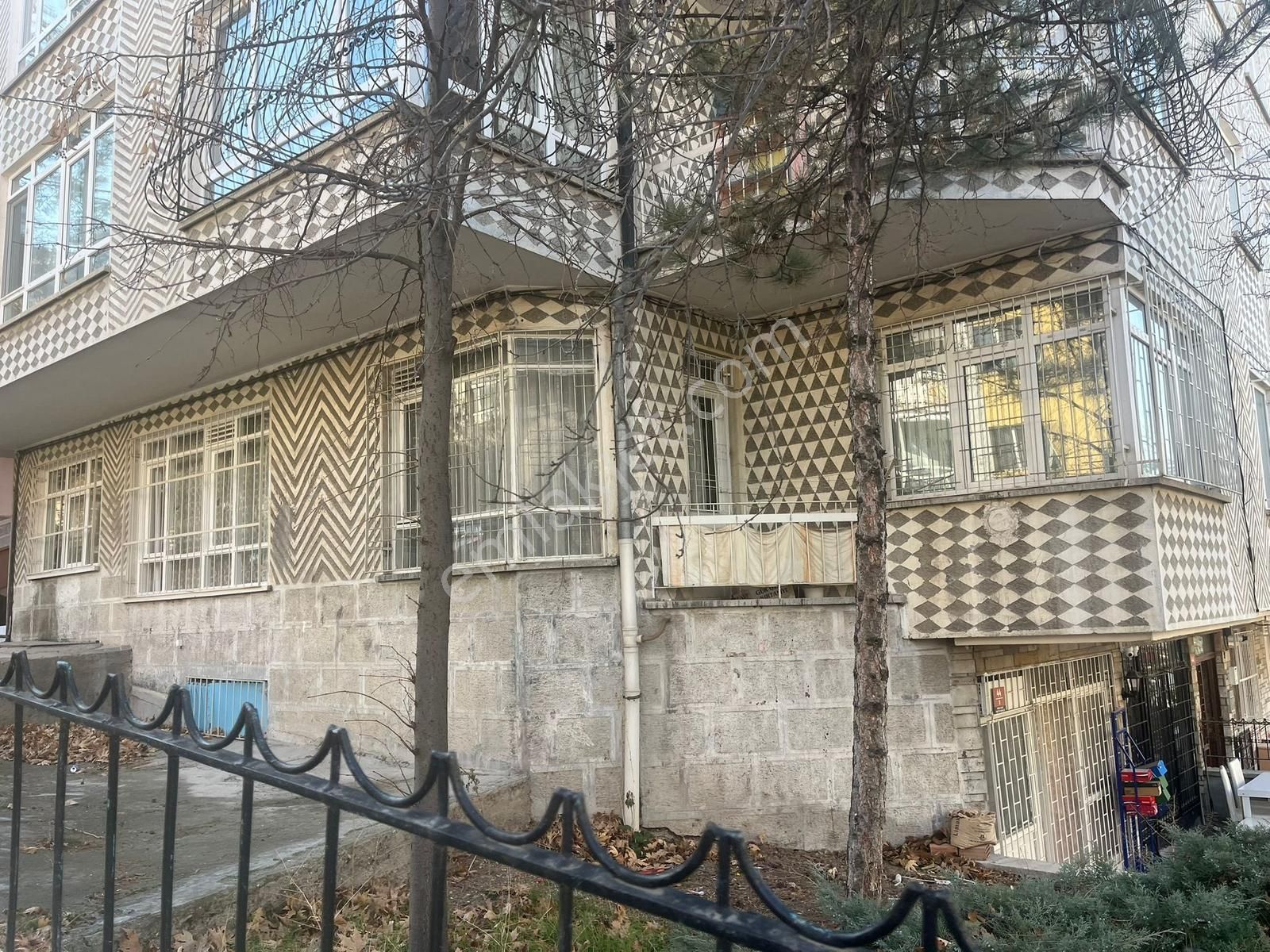 Küçükesat Yaprak Sokakta 3+1 Satılık Daire - Görsel 12