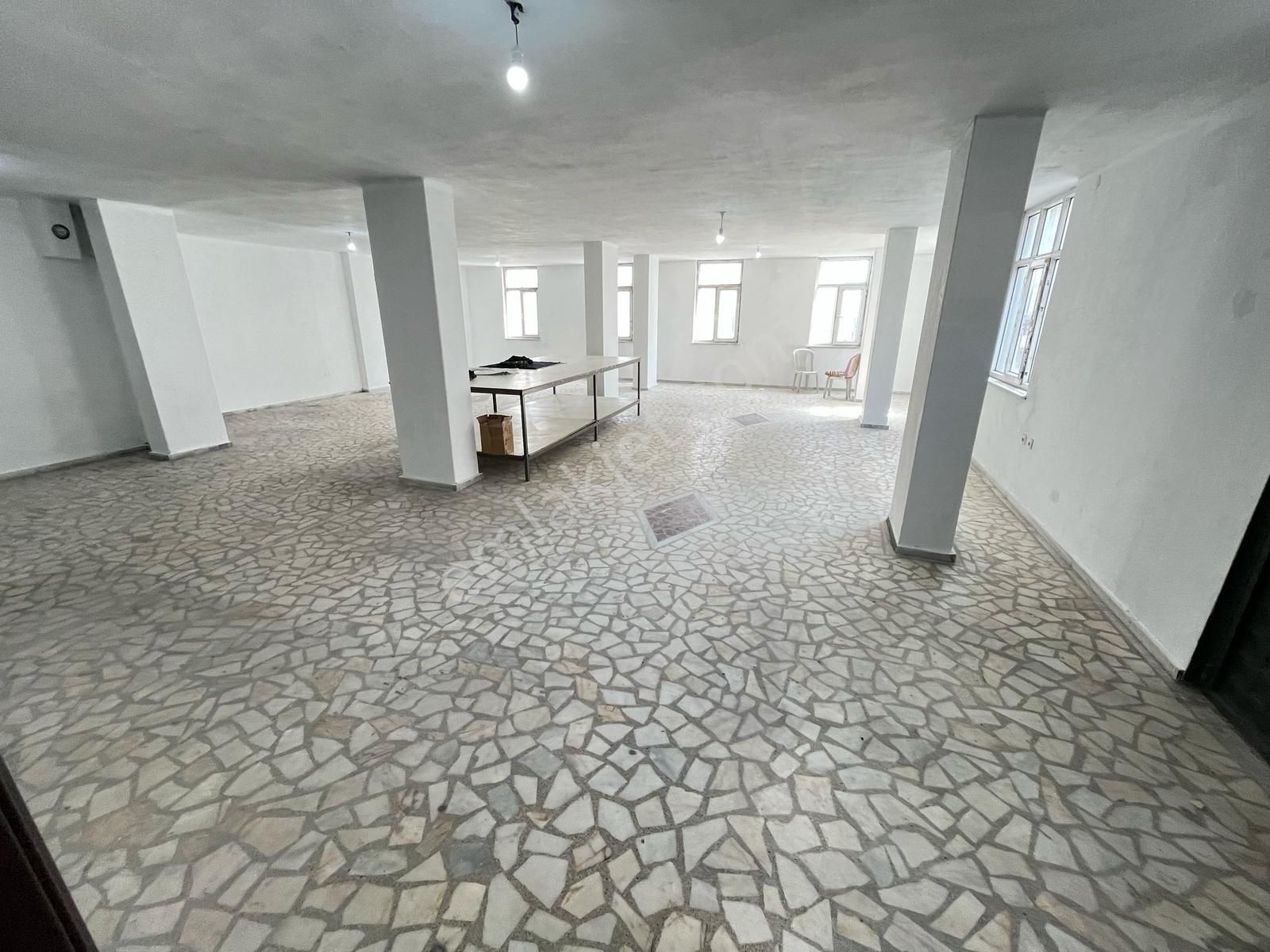 Aydın İnş. 1.cebeci Cad. Cephe 200m2 1.kat Asansörlü Dükkan - Görsel 4