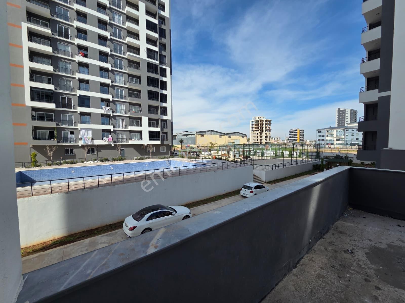 Karınca'dan Tece'de İskanlı,havuzlu Merkezi Konumda 2+1 Satılık