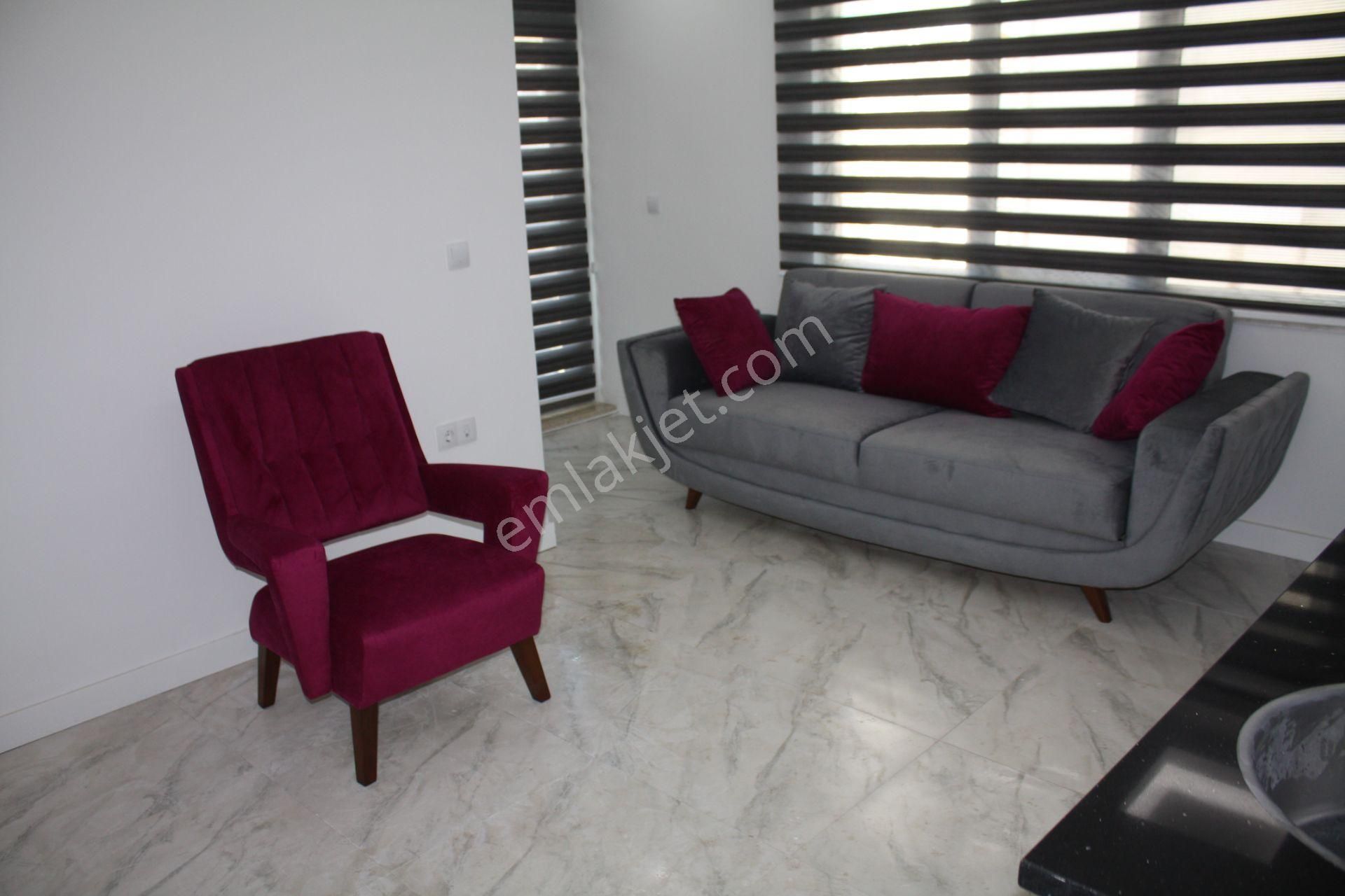 Ender Uysal Gayrimenkulden 2+1 Foruma Yakın Lüx Eşyalı Daire..