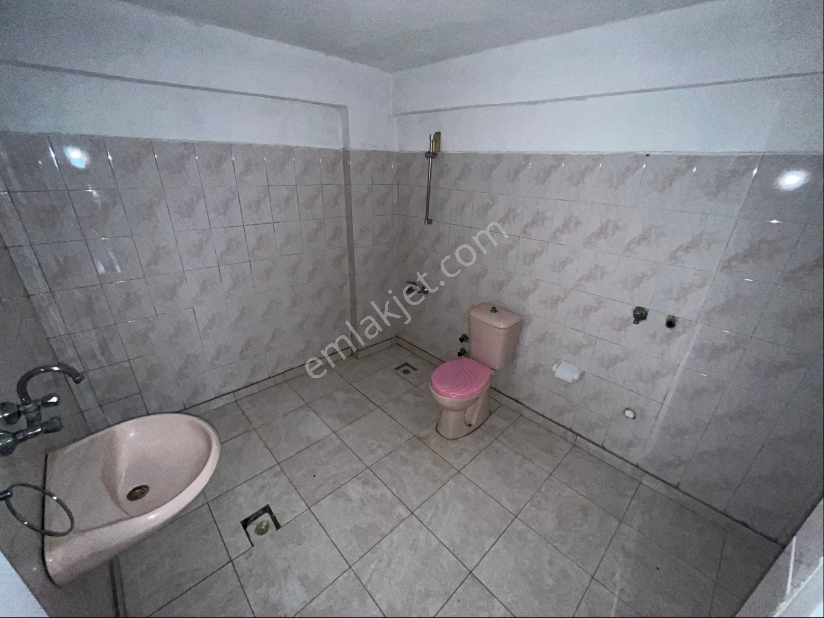 Osmanlı Mah' De Site İçi 3+1 Ara Katta Da Kaçırılmayacak Daire.. - Görsel 22