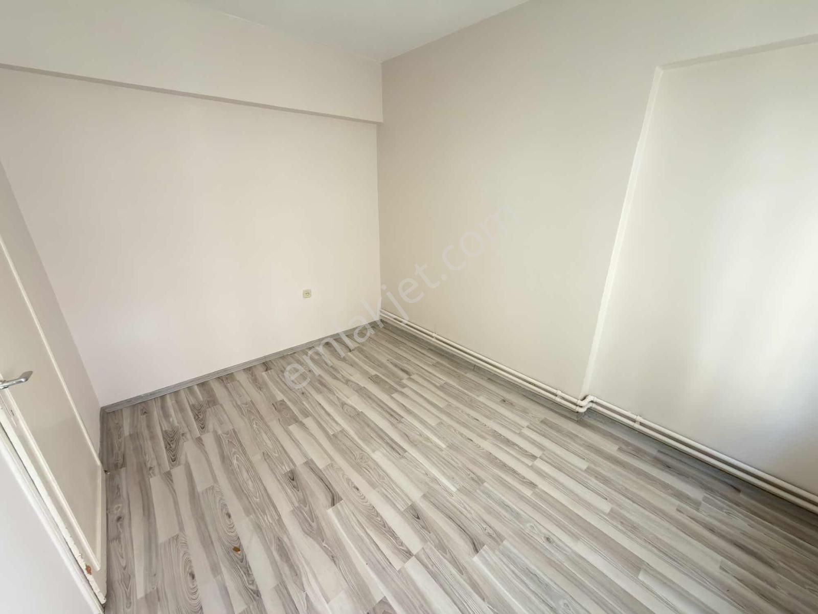 Etlik Adnan Yüksel Cad. Yakını 1.kat 3+1 Güney Cepe Masrafsız - Görsel 2