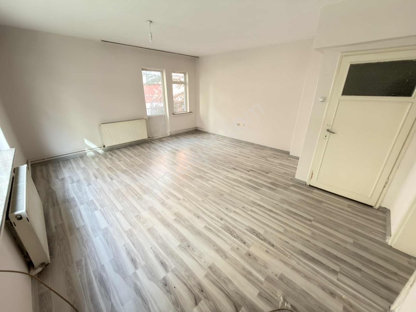 Etlik Adnan Yüksel Cad. Yakını 1.kat 3+1 Güney Cepe Masrafsız - Görsel 16