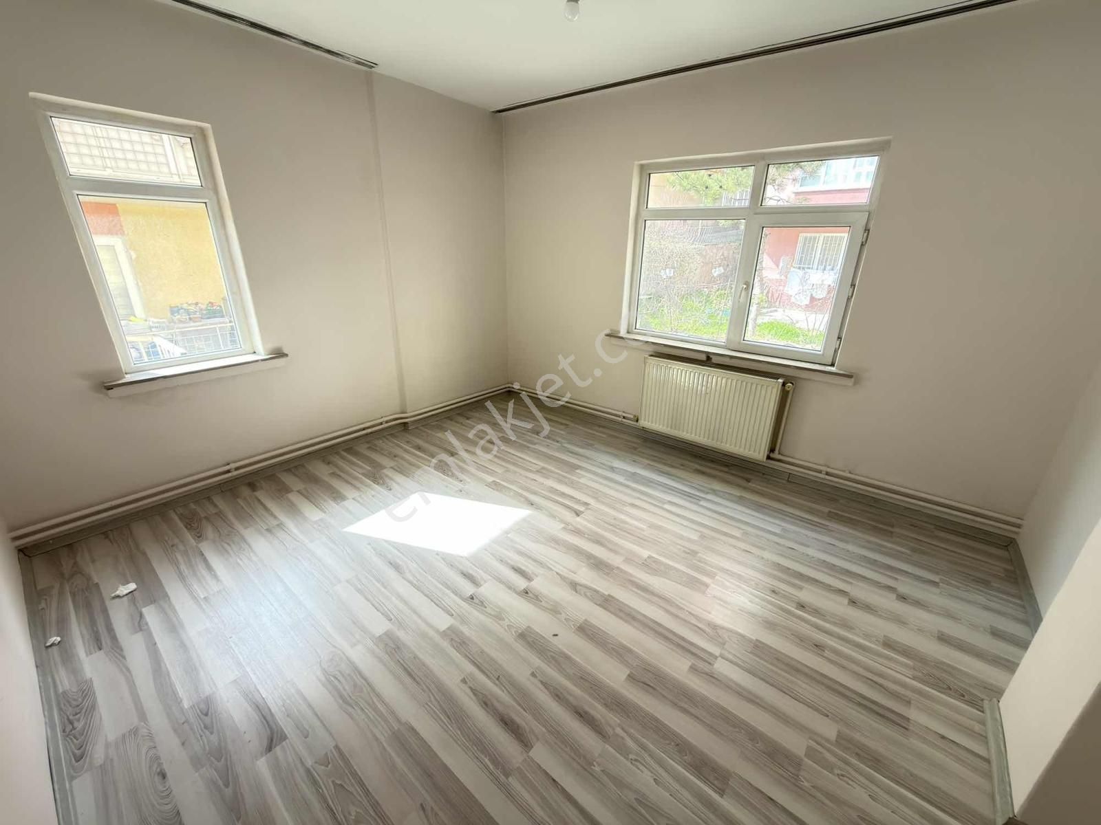 Etlik Adnan Yüksel Cad. Yakını 1.kat 3+1 Güney Cepe Masrafsız - Görsel 12