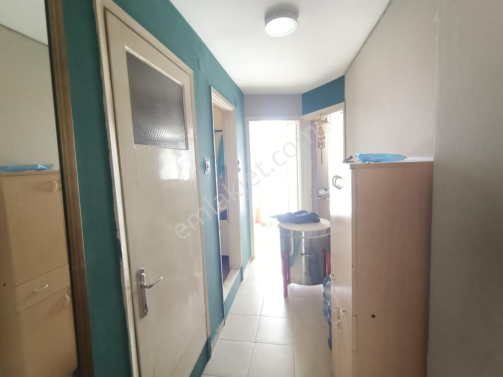 Karşıyaka Sevgi Yoluna Cephe Büyük Teraslı 3+1 Fırsat Daire E-44 - Görsel 10