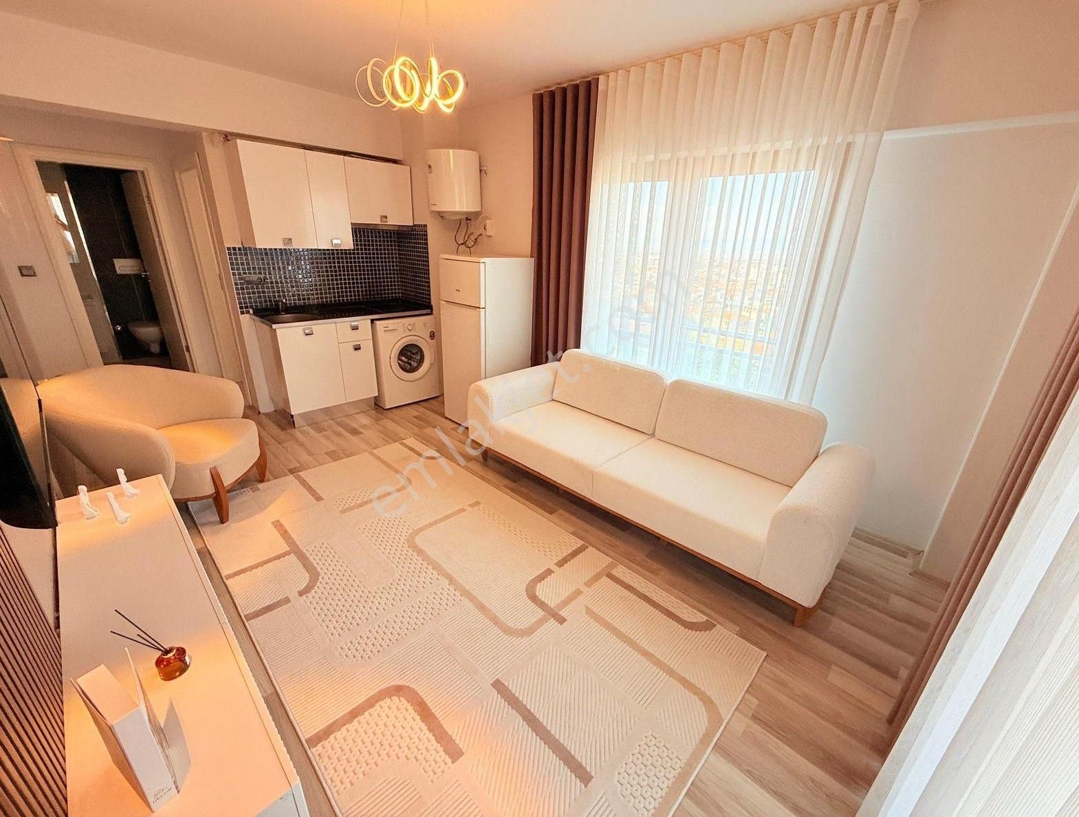 Zeytinköy Mahallesinde Denizli Manzaralı Havuzlu Yönetimli Balkonlu Arakat 1+1 Kiralık Apart - Görsel 2