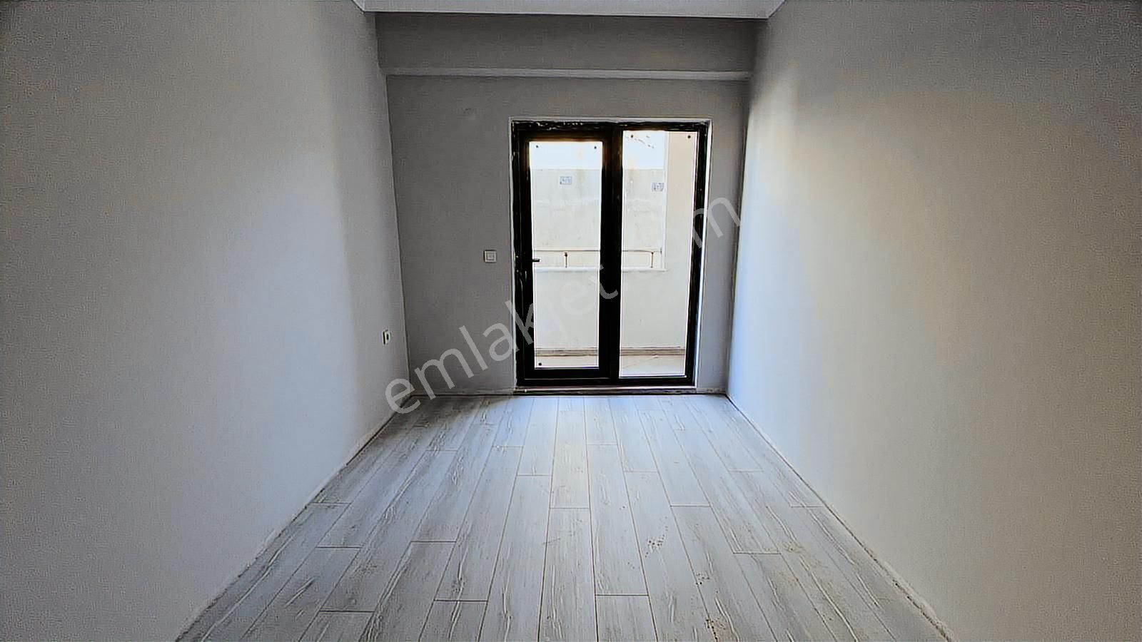 Blk. Adliye Arkasında Arakat 1+1 Dairemiz Satlıktır. 3.100 000tl - Görsel 8