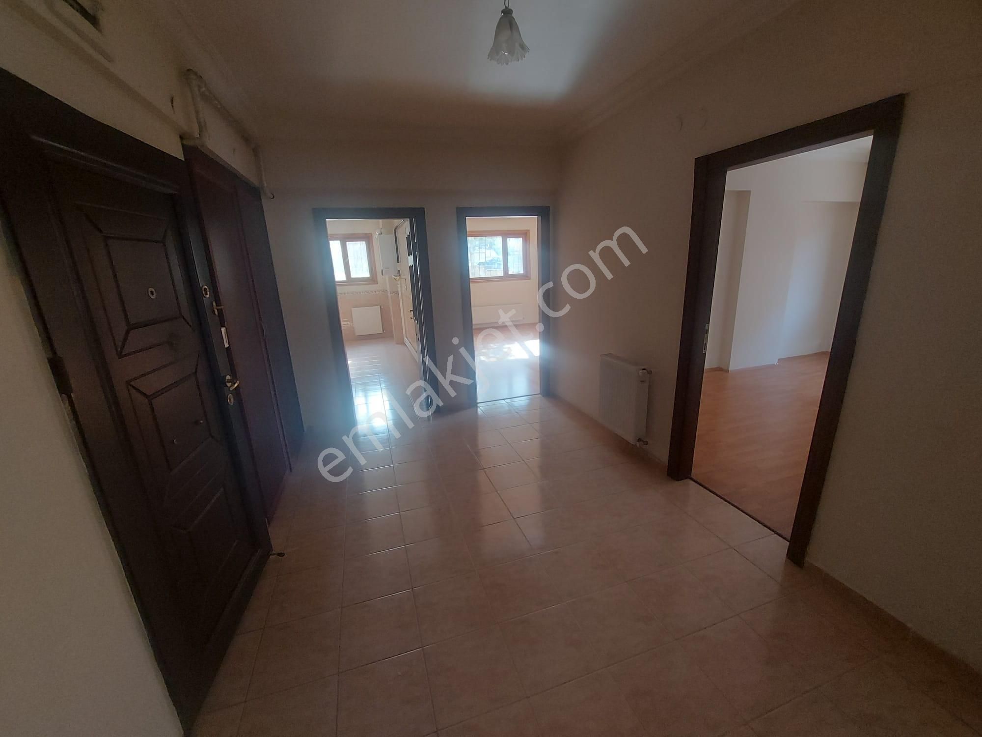 Asyapıdan 3+1+kiler 140m2 Aileye-bekara Öveçlerde Lüx Kombili - Görsel 23