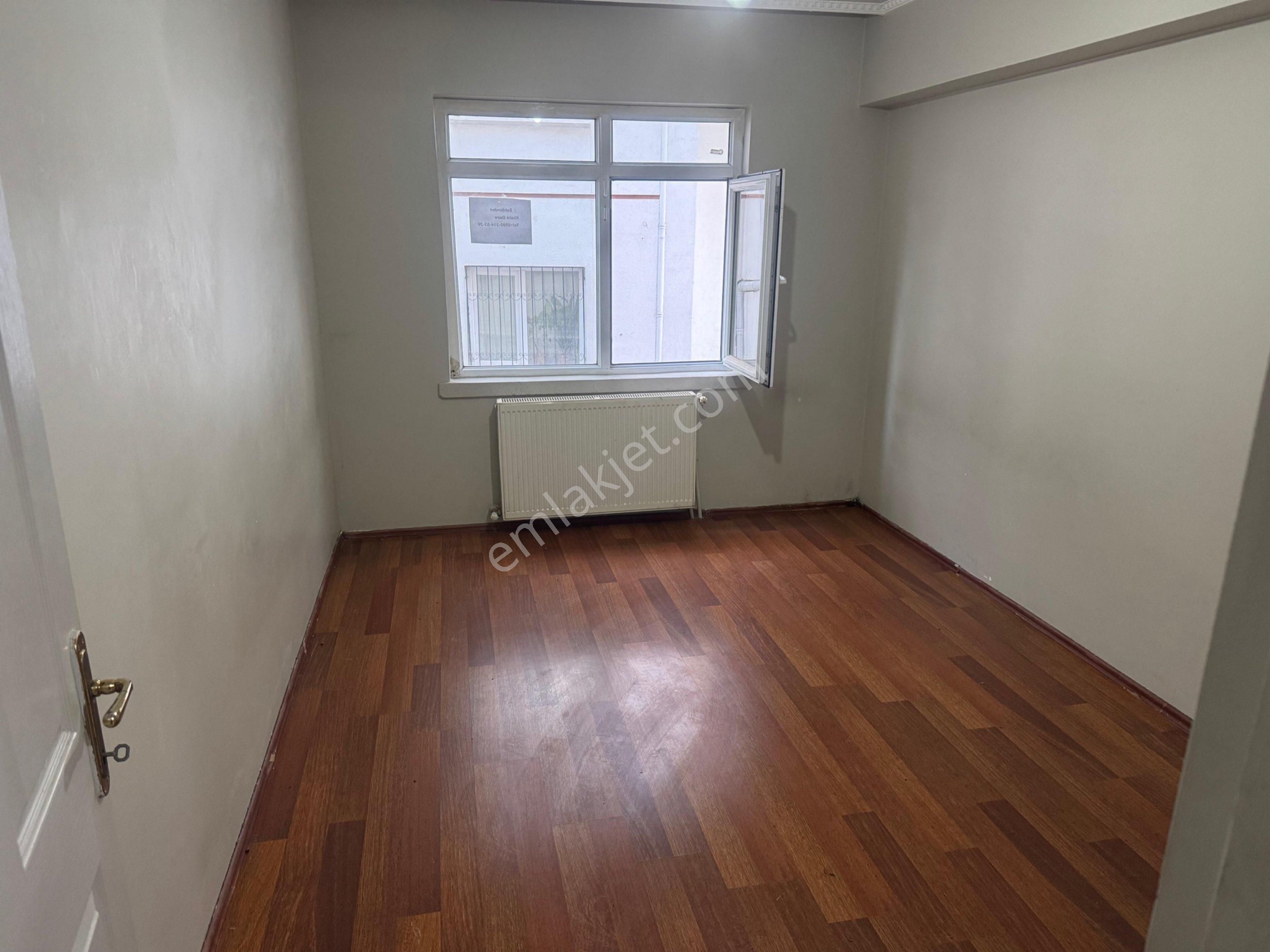 Emlakçı İstemiyorum Ebevyn Banyolu 3+1 Daire