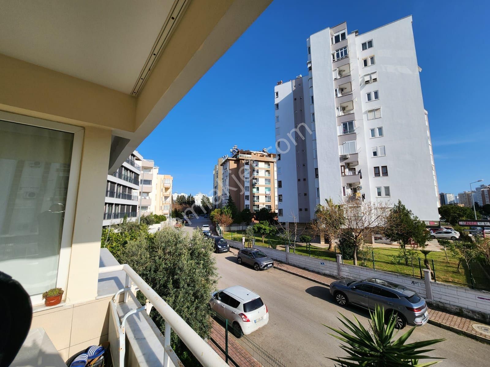 Meydankavağında Satılık 3+1 Geniş Daire - Görsel 3