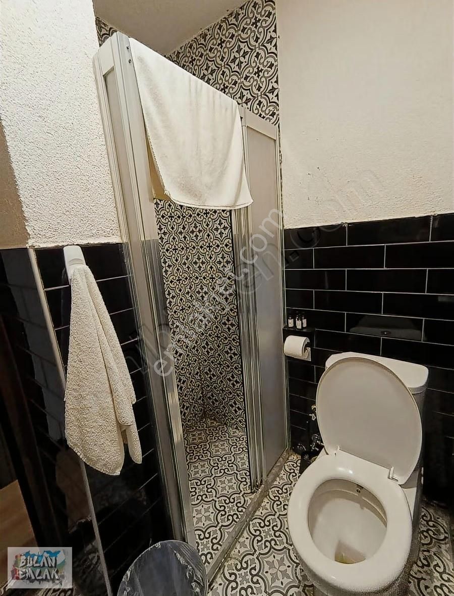 Bulan'dan Ortaköy Caddeye Yakın 2 Katlı Binada Full Eşyalı 1+1 - Görsel 21