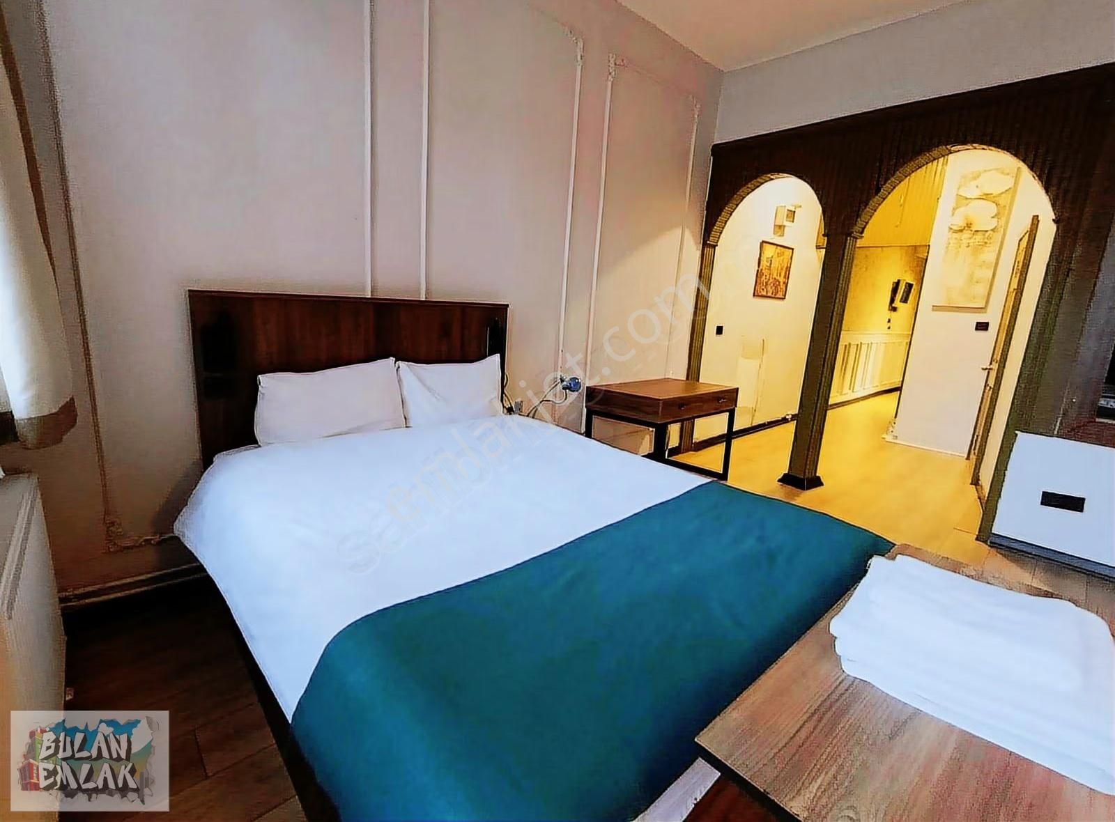 Bulan'dan Ortaköy Caddeye Yakın 2 Katlı Binada Full Eşyalı 1+1 - Görsel 29