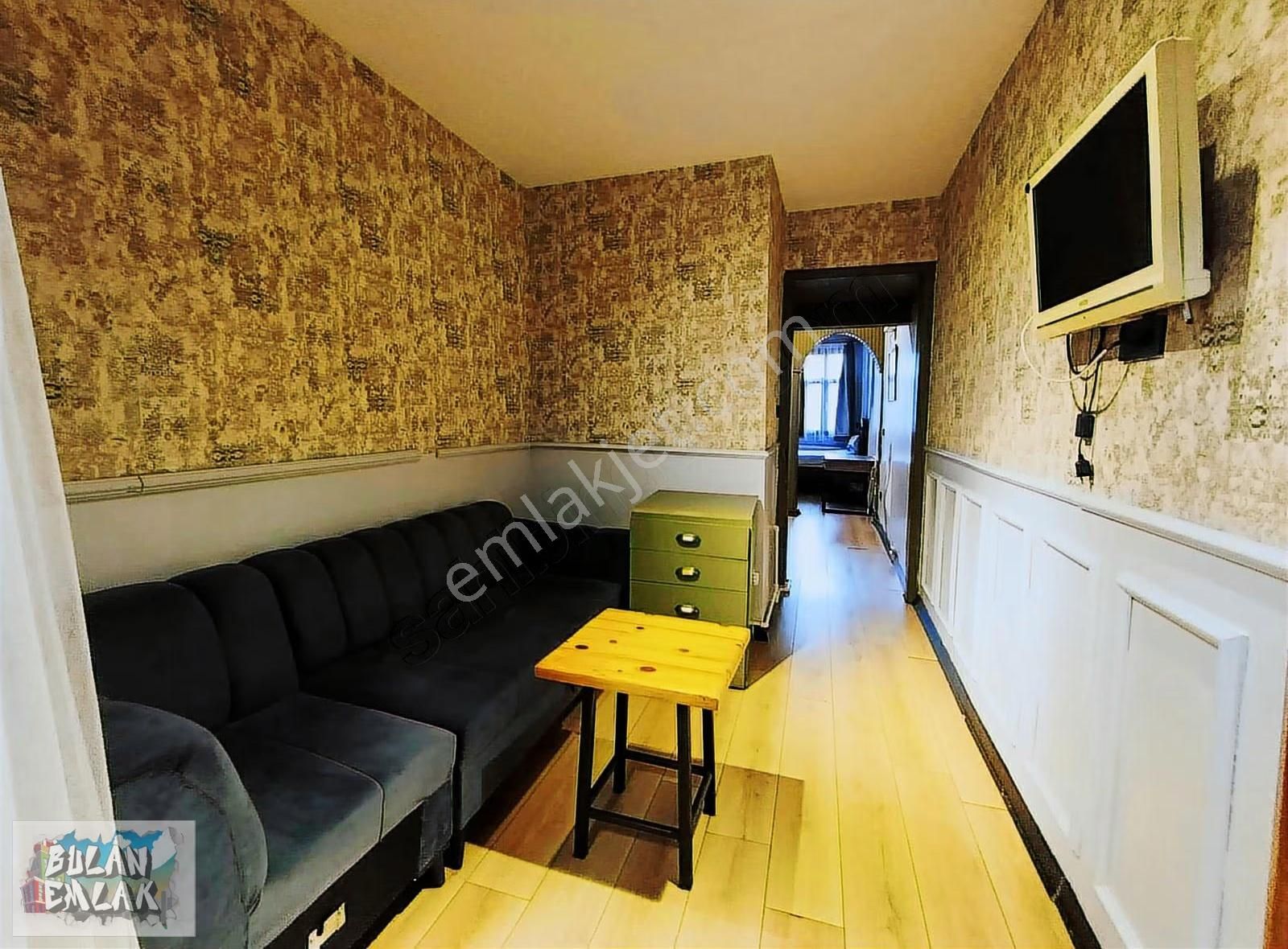 Bulan'dan Ortaköy Caddeye Yakın 2 Katlı Binada Full Eşyalı 1+1 - Görsel 3