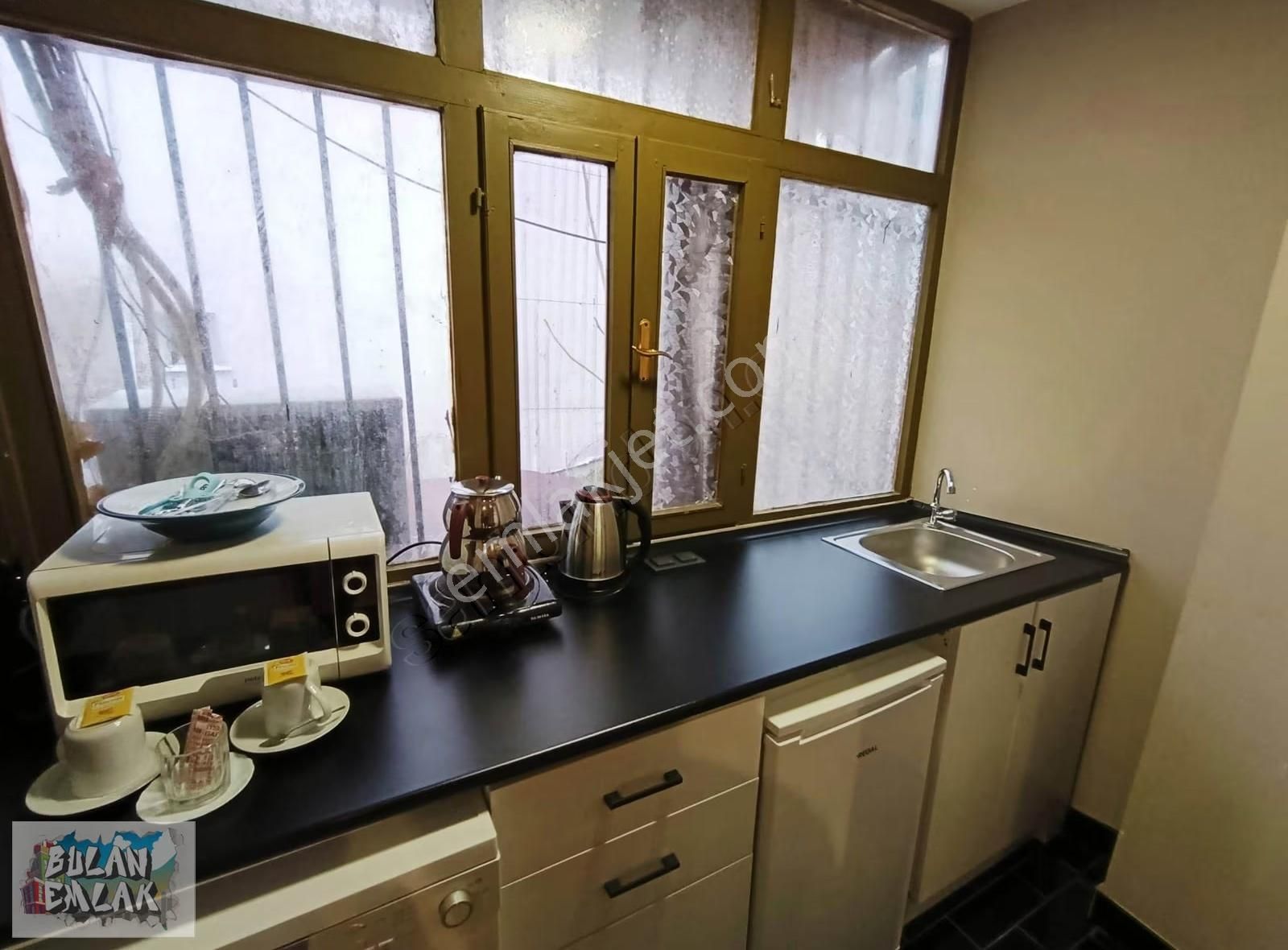 Bulan'dan Ortaköy Caddeye Yakın 2 Katlı Binada Full Eşyalı 1+1 - Görsel 22