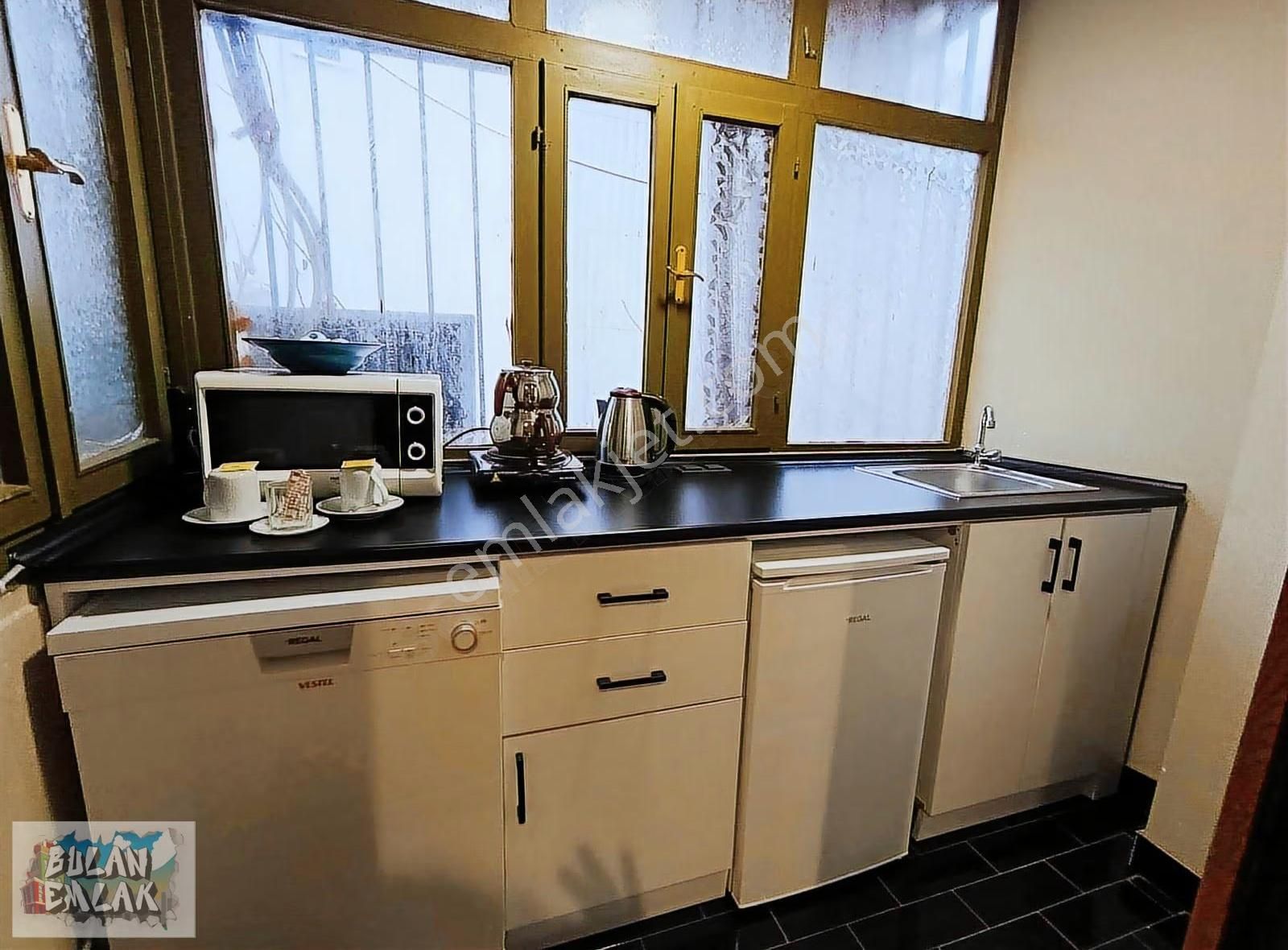 Bulan'dan Ortaköy Caddeye Yakın 2 Katlı Binada Full Eşyalı 1+1 - Görsel 26